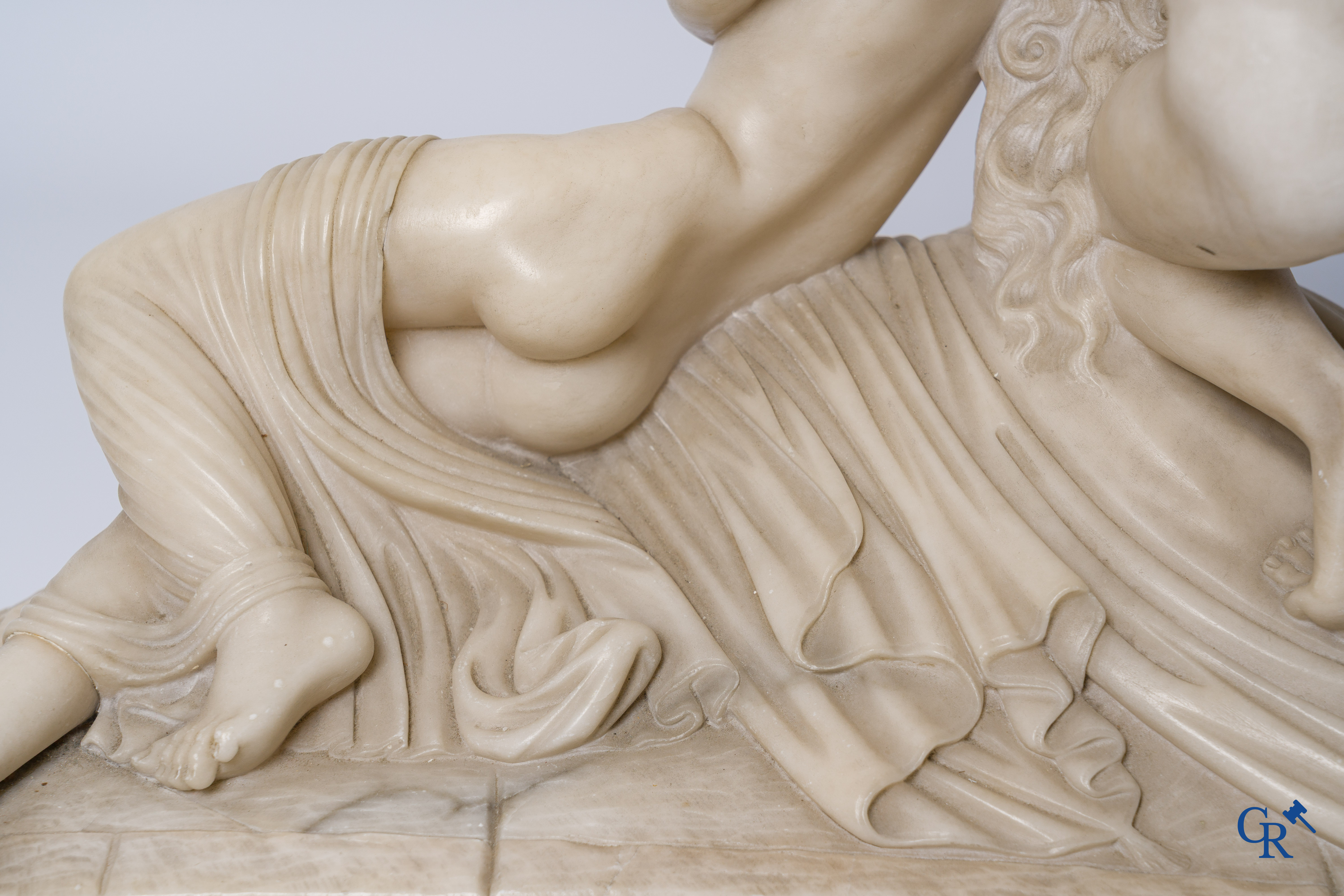 Antonio Canova (naar) Albast. Psyché herleeft door de kus van Cupido. Circa 1920.