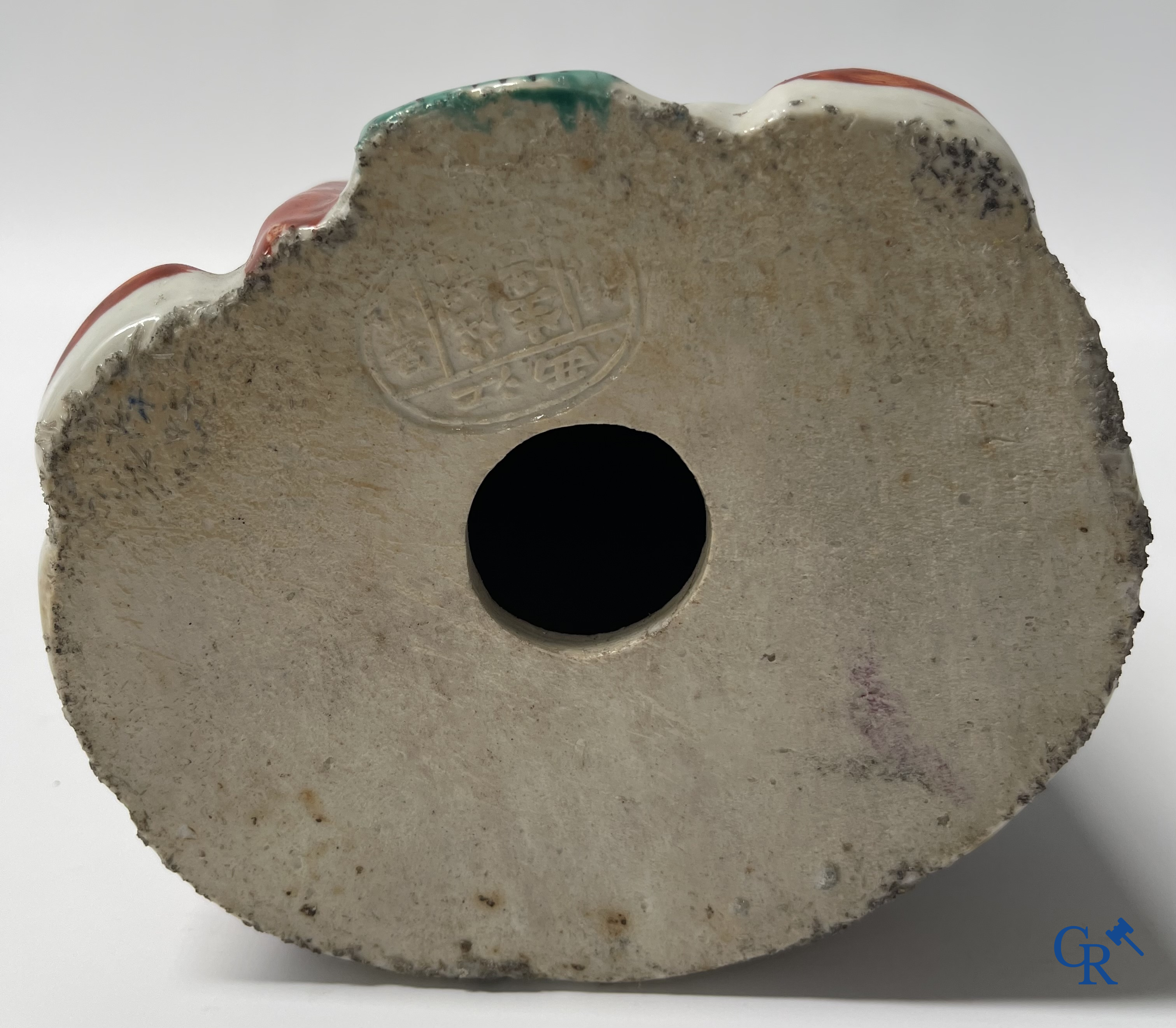 Aziatica, Chinees porselein. 3 Chinese famille rose figuren van onsterfelijken. 19de eeuw.