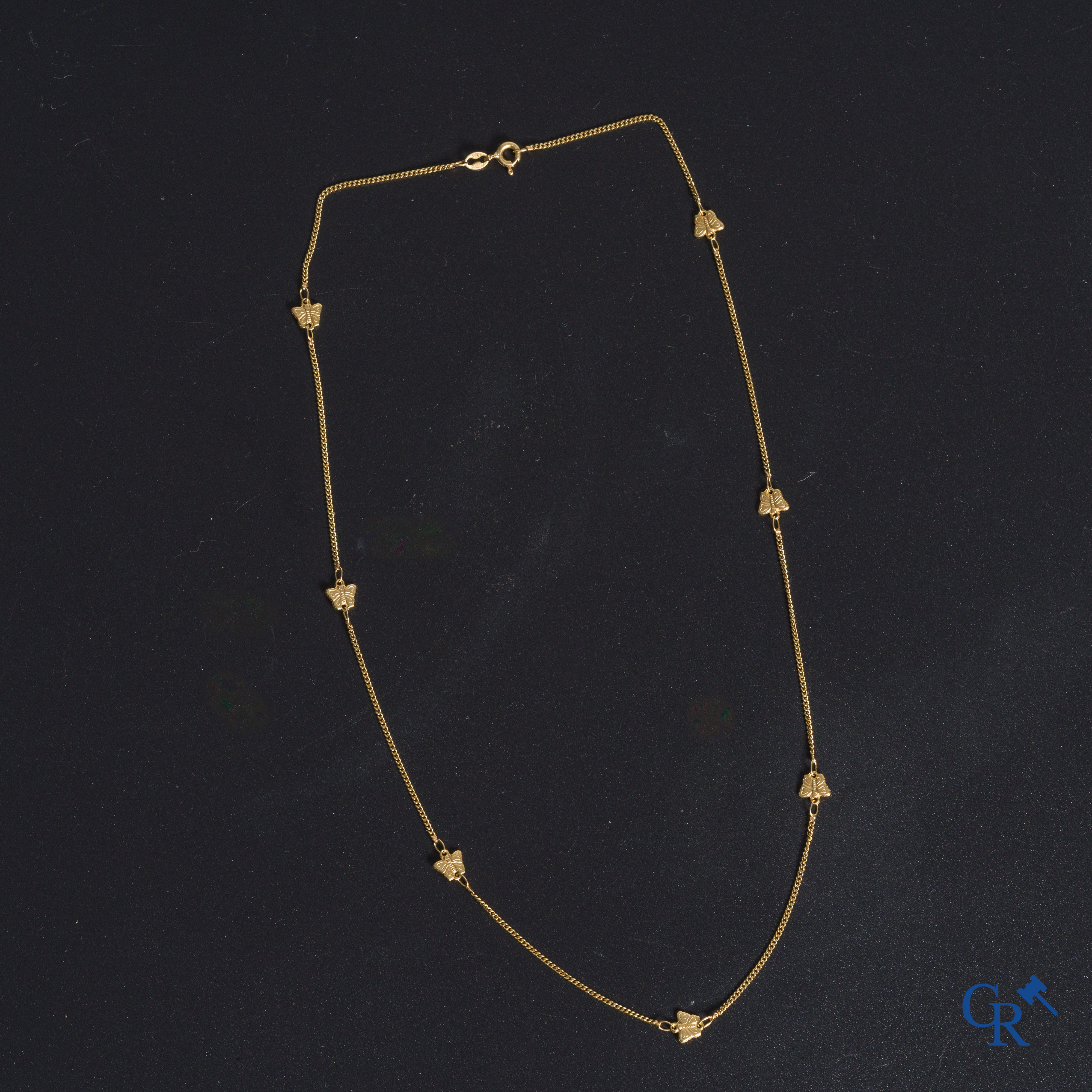 Bijoux: 2 bagues et un collier en or 18K (750 °/00).