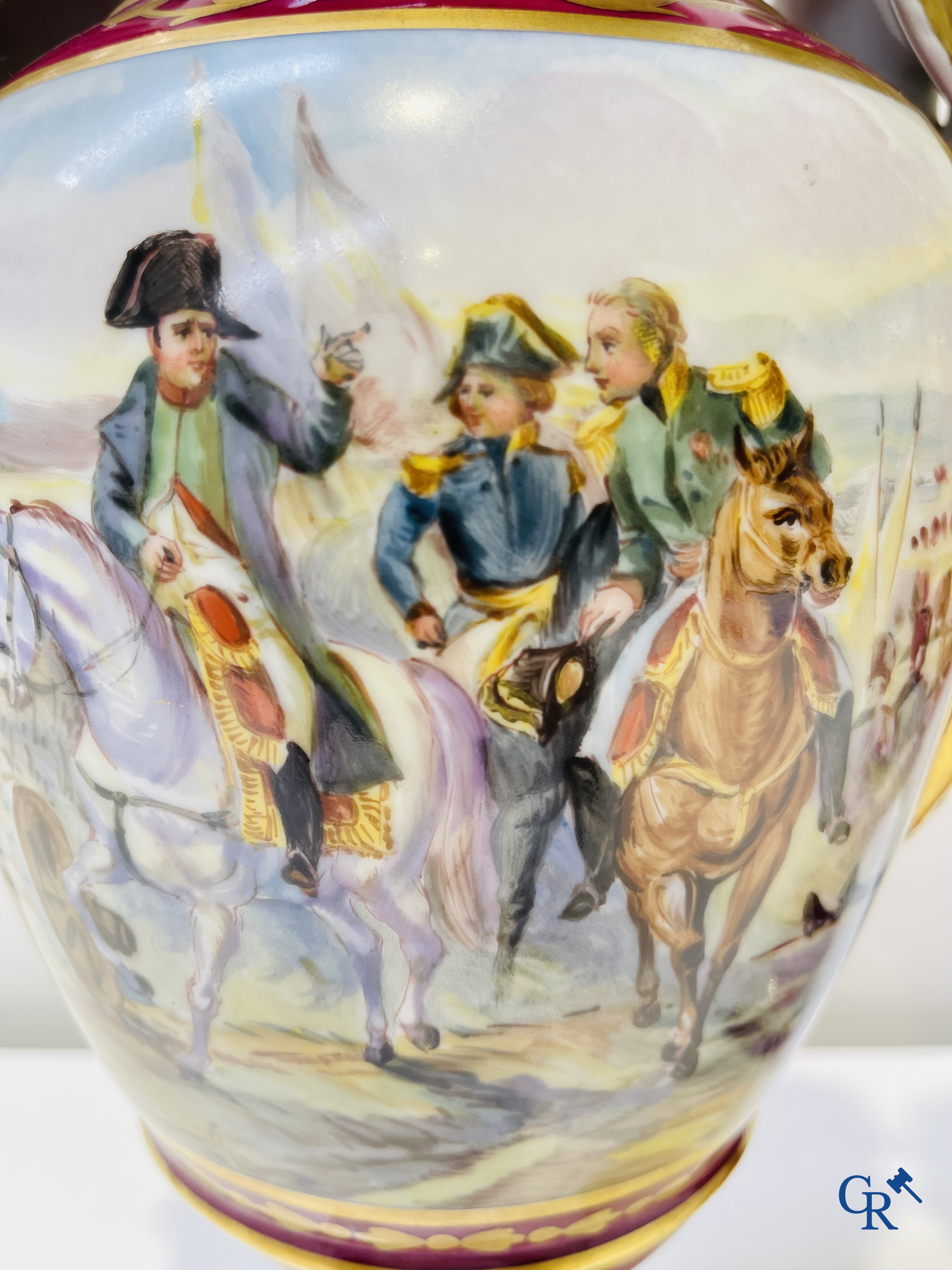 2 large hand-painted vases in Paris porcelain with scenes from the Napoleonic era. Signed Gillet.