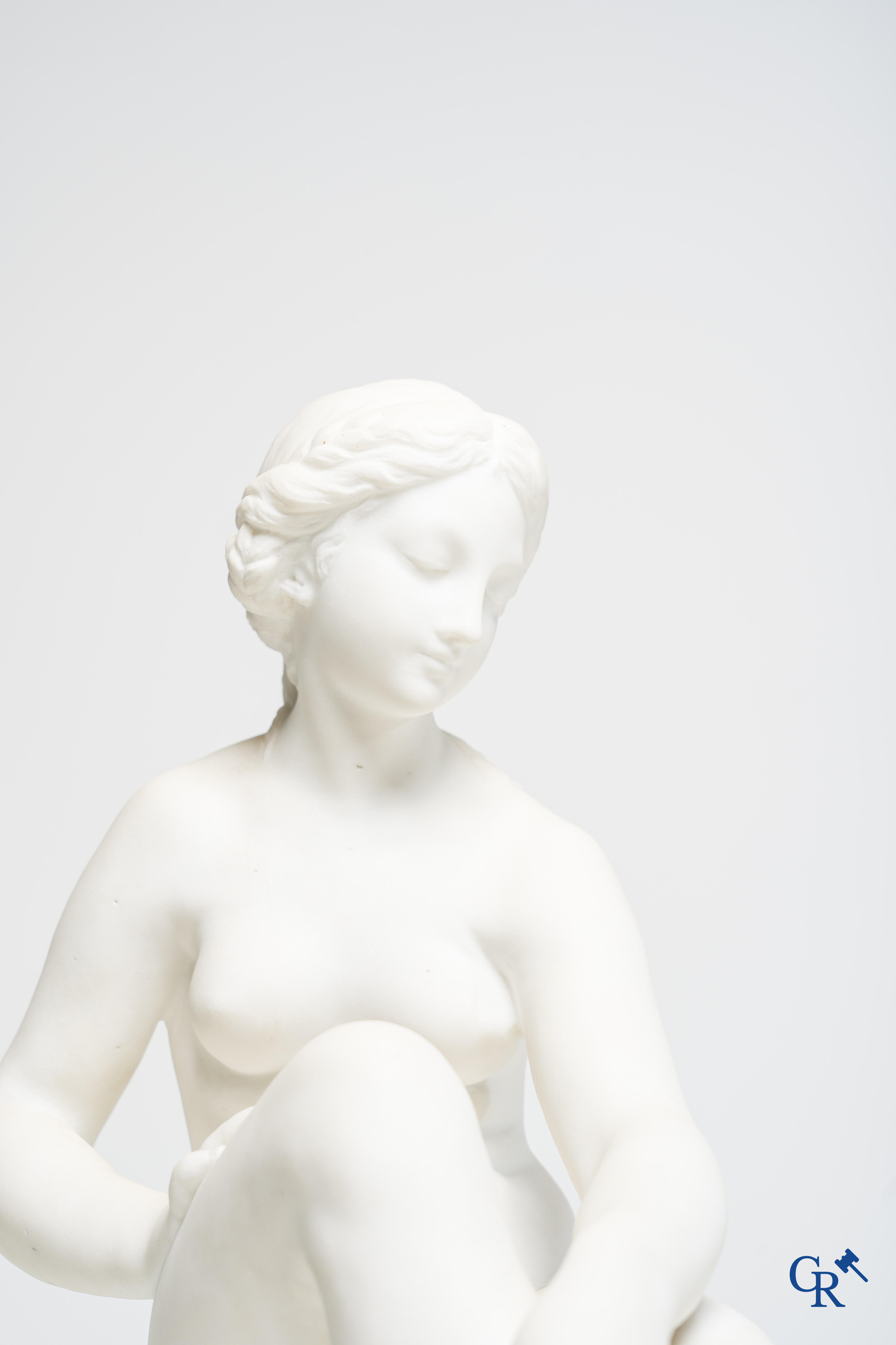 Falconet. Bathing Venus. Beautiful statue in Carrara marble after Etienne Maurice Falconet. Signed Falconet.