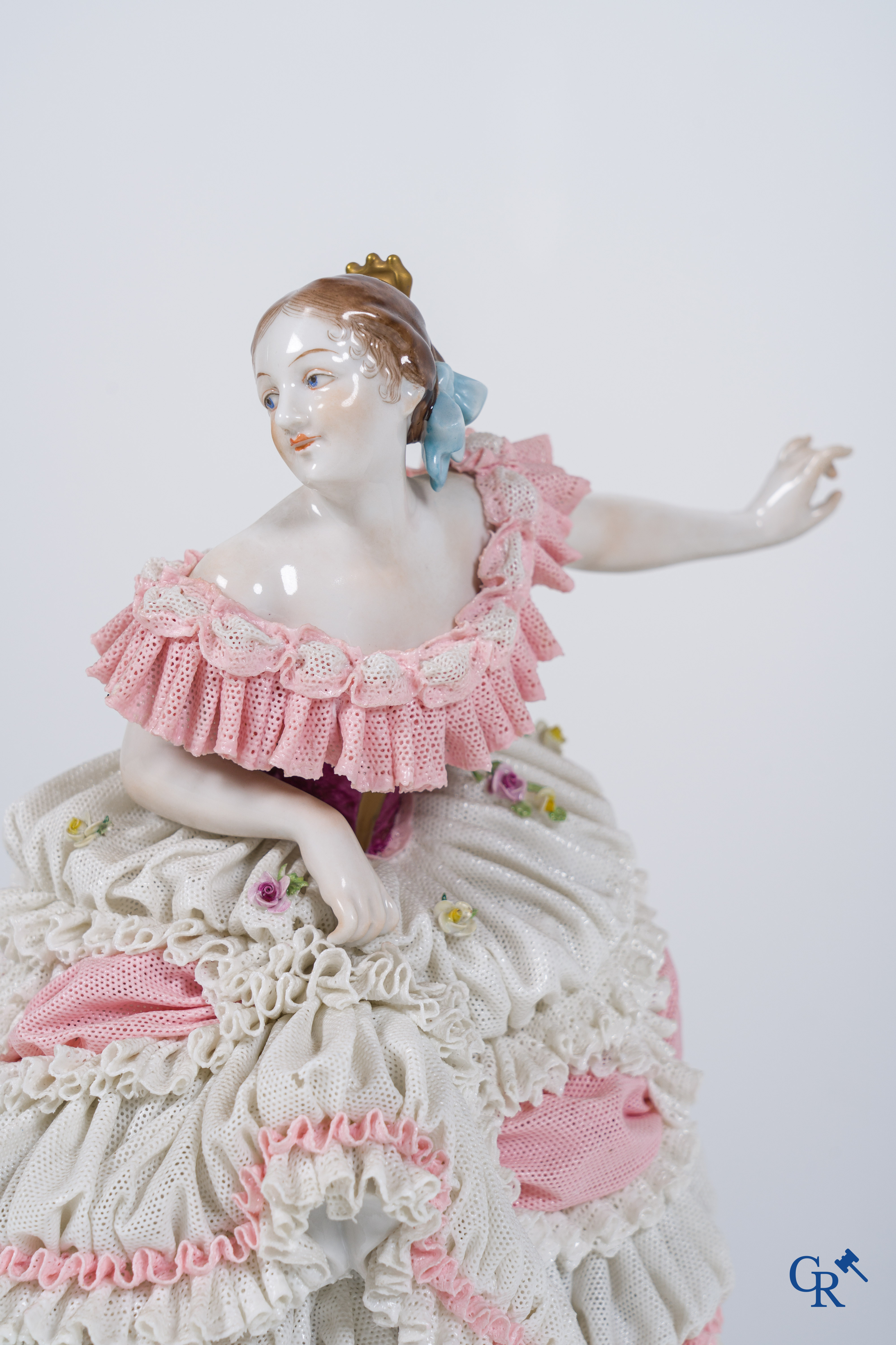 Volkstedt Rudolstadt: Large performance of a dancer in Art Deco style. Lace porcelain. Marked.