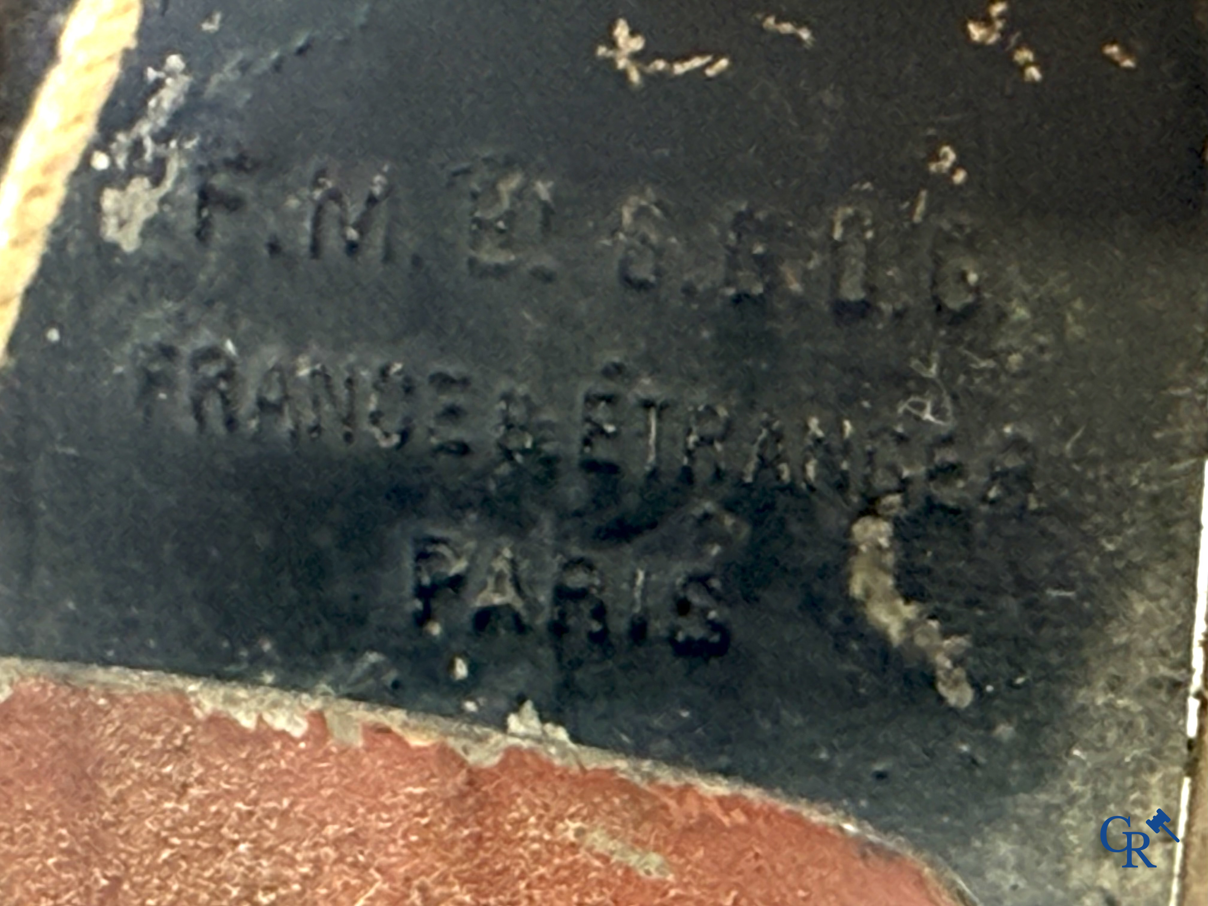 Fernand Martin, jouets mécaniques, belle et rare calèche mécanique. Tôle peinte. Marqué F.M. France Paris. Vers 1905.