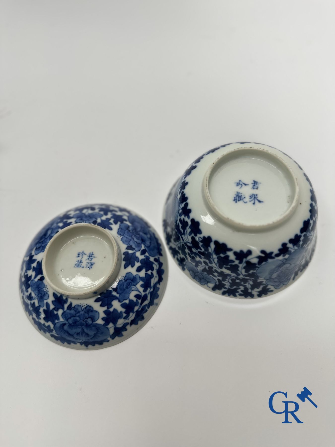 Large lot of blue and white Chinese porcelain for the Vietnamese market. 