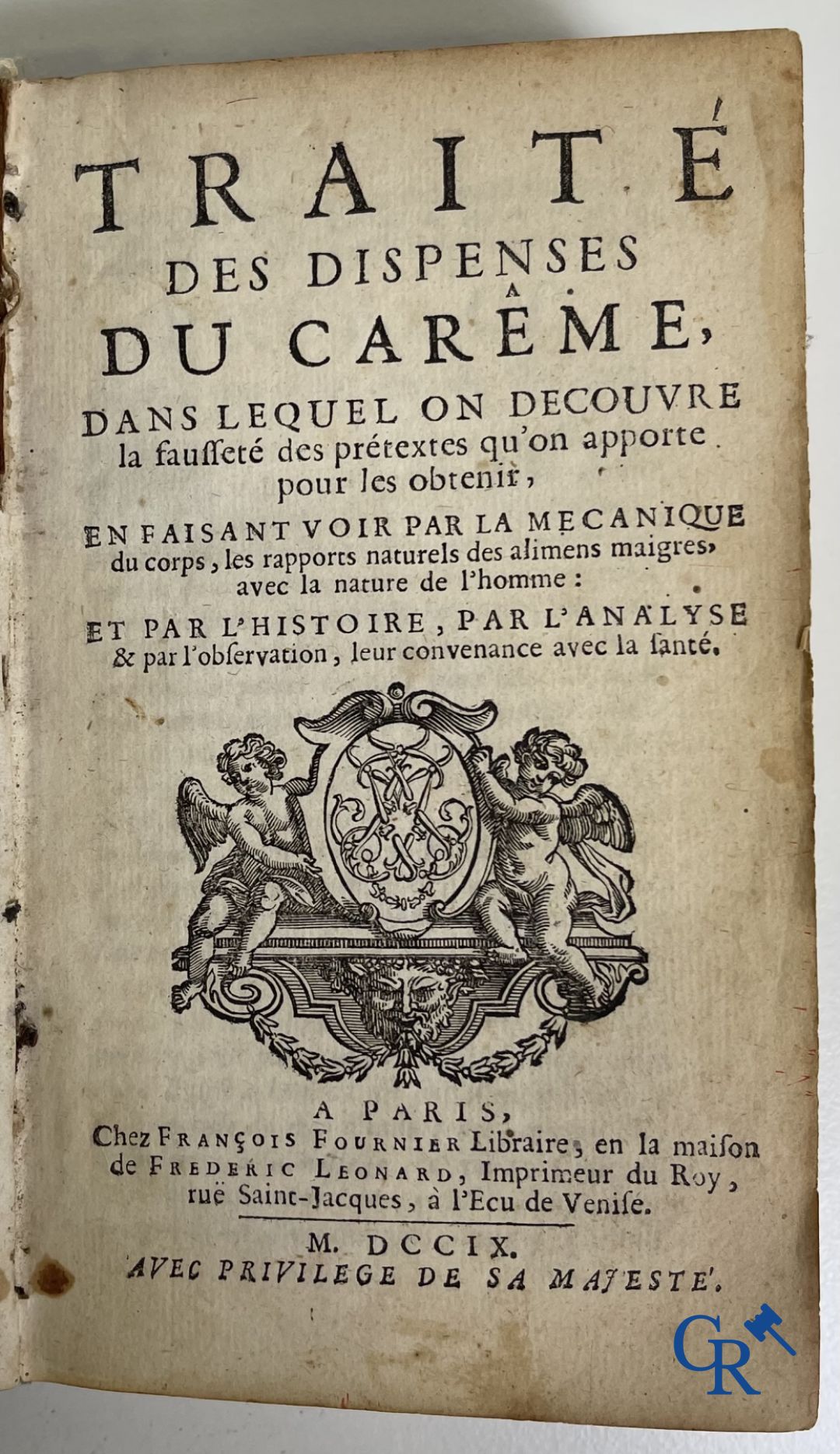 Livres anciens: 5 livres intéressants avec des thèmes variés. XVIIe-XVIIIe siècle.