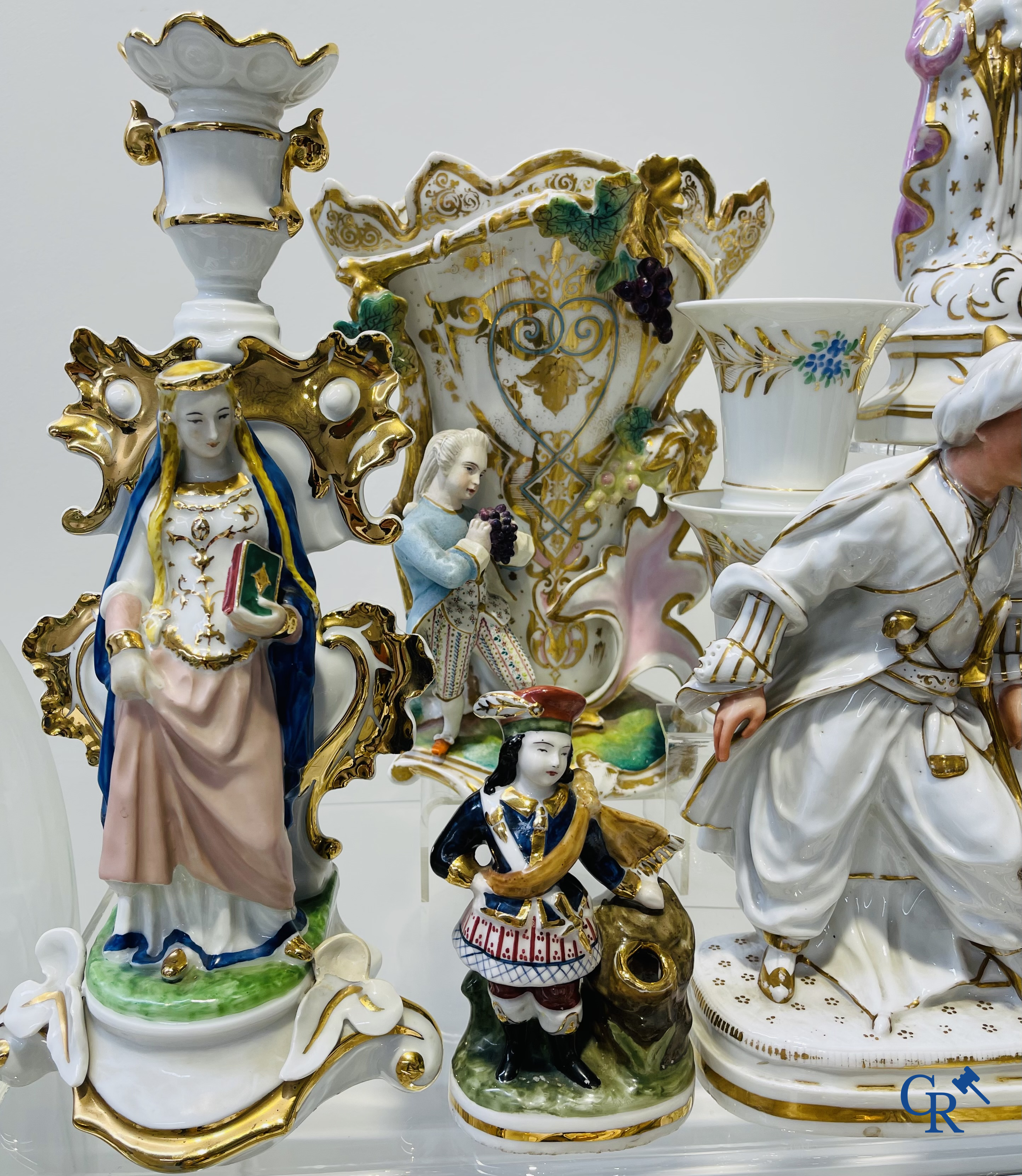 Large lot of holy water vessels, statues of saints, etc. in old Brussels and Paris porcelain. 