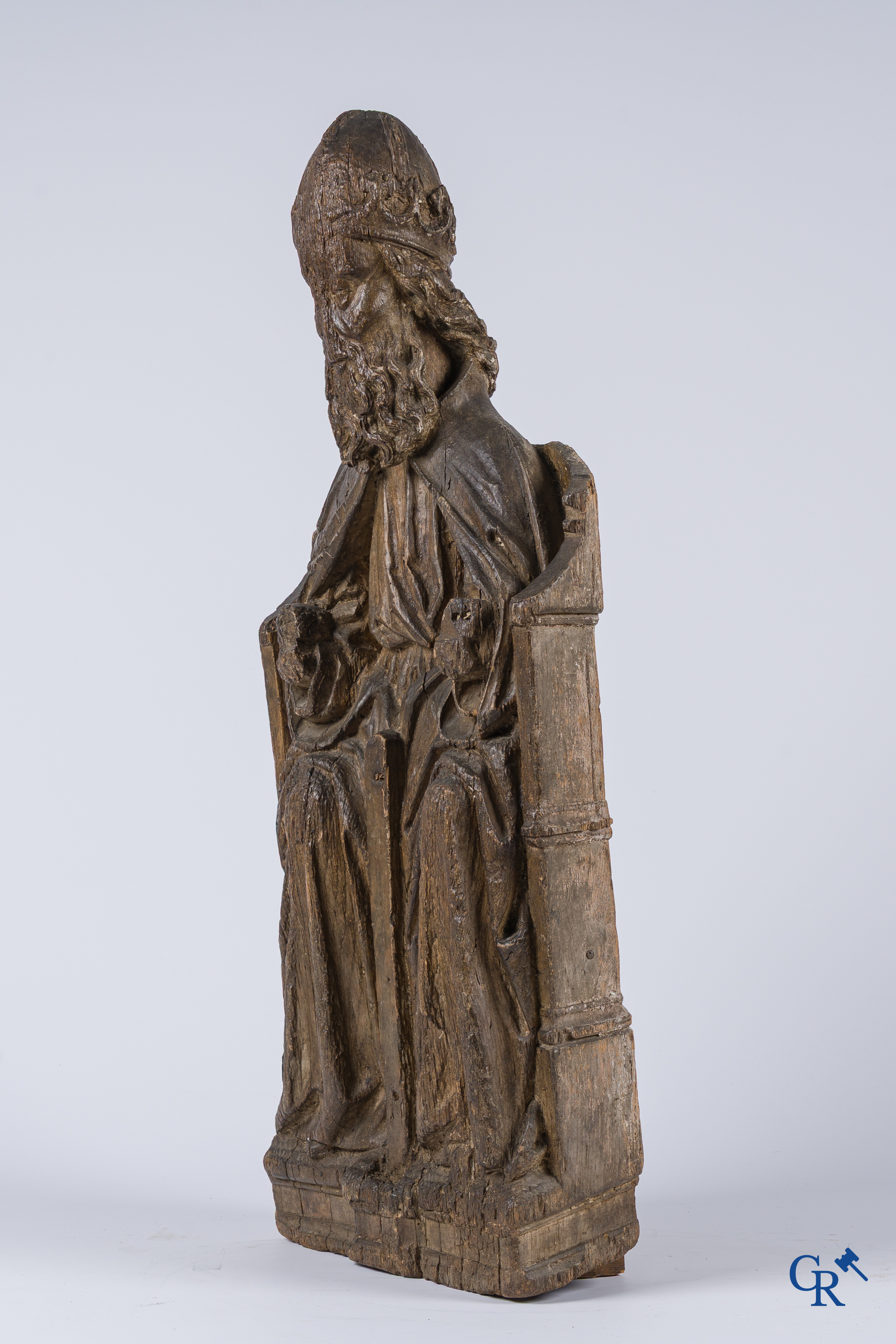 Religieuze objecten. Een houtsculptuur van God de Vader. Vlaanderen 16e eeuw.