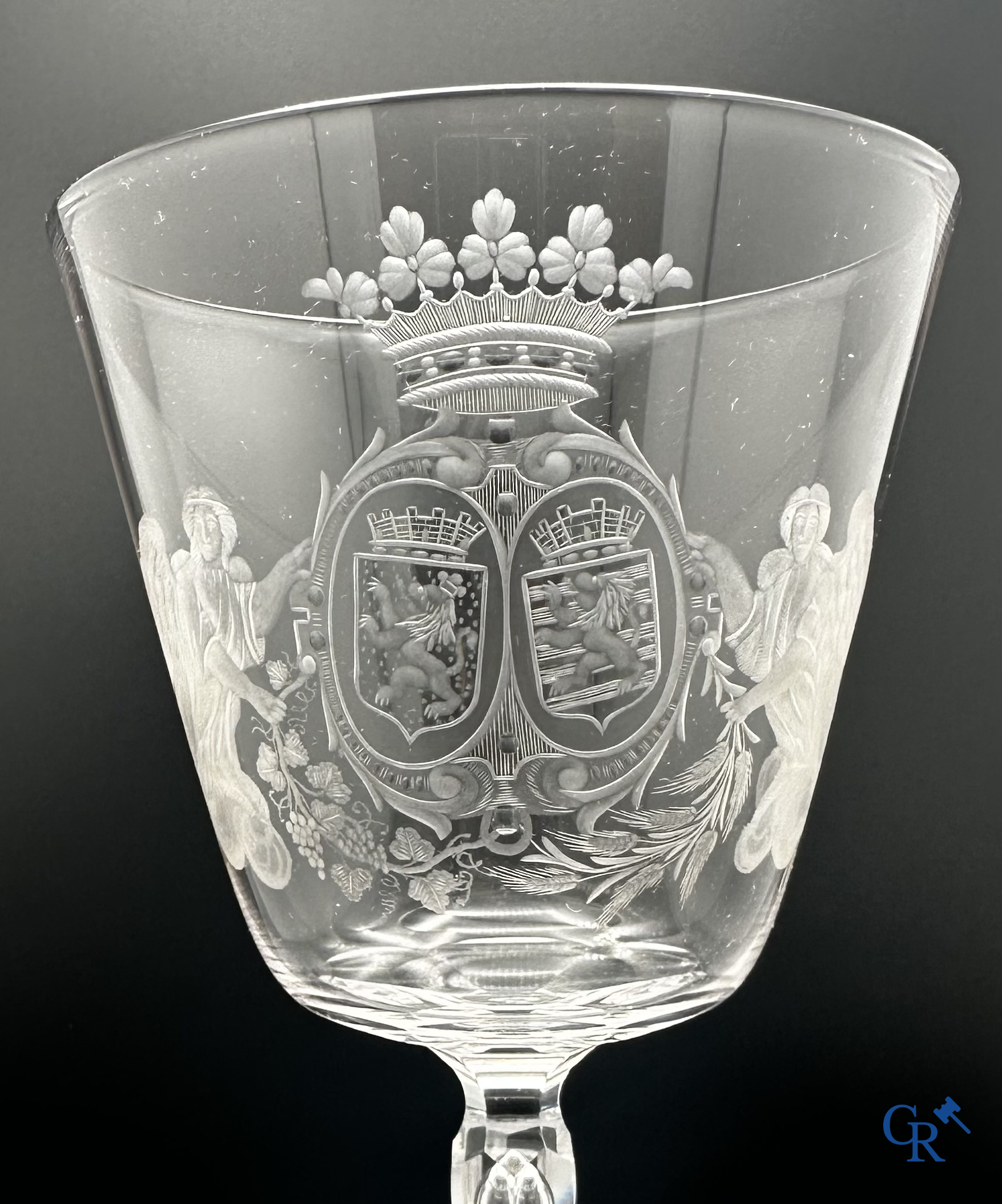 Val Saint Lambert: Exceptional wine glass in white crystal.