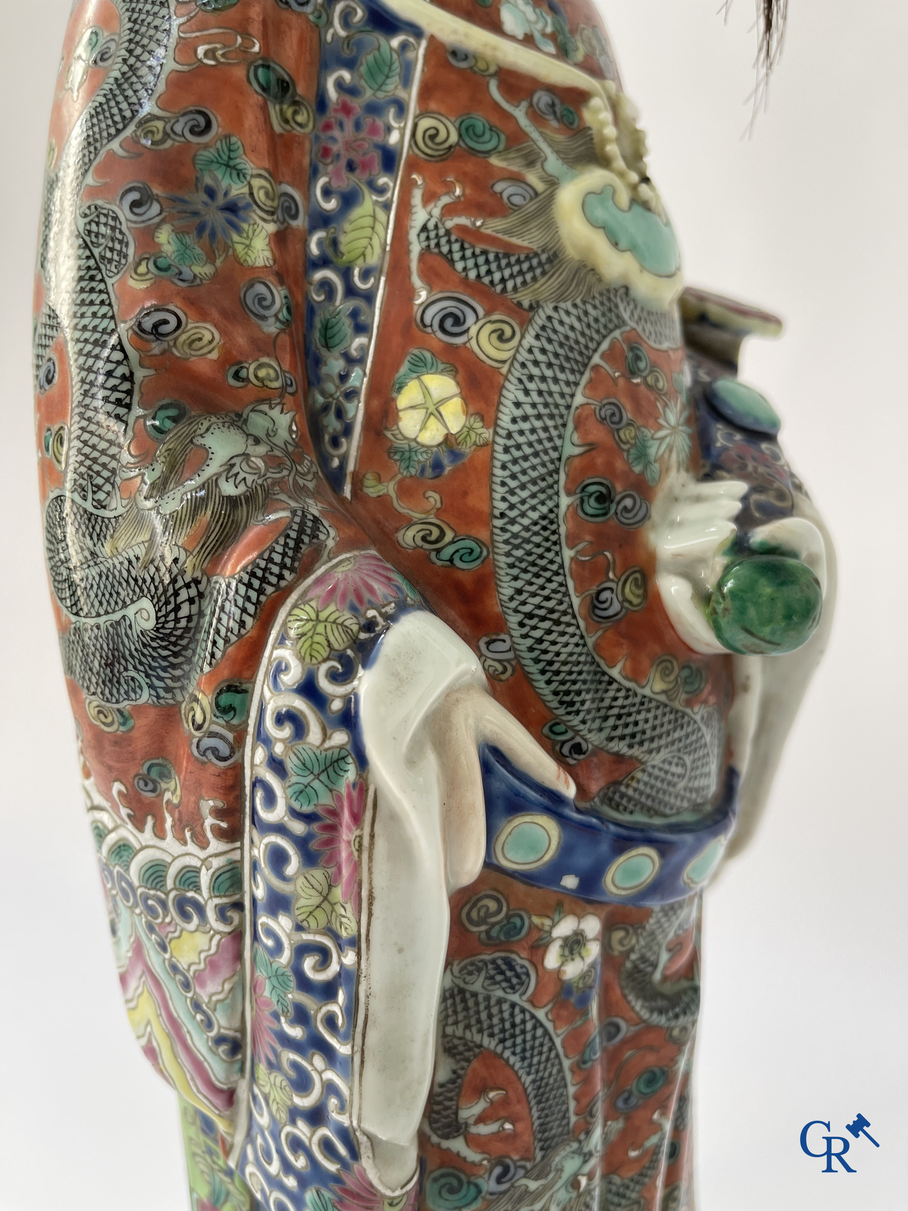 Aziatica, Chinees porselein. 3 Chinese famille rose figuren van onsterfelijken. 19de eeuw.