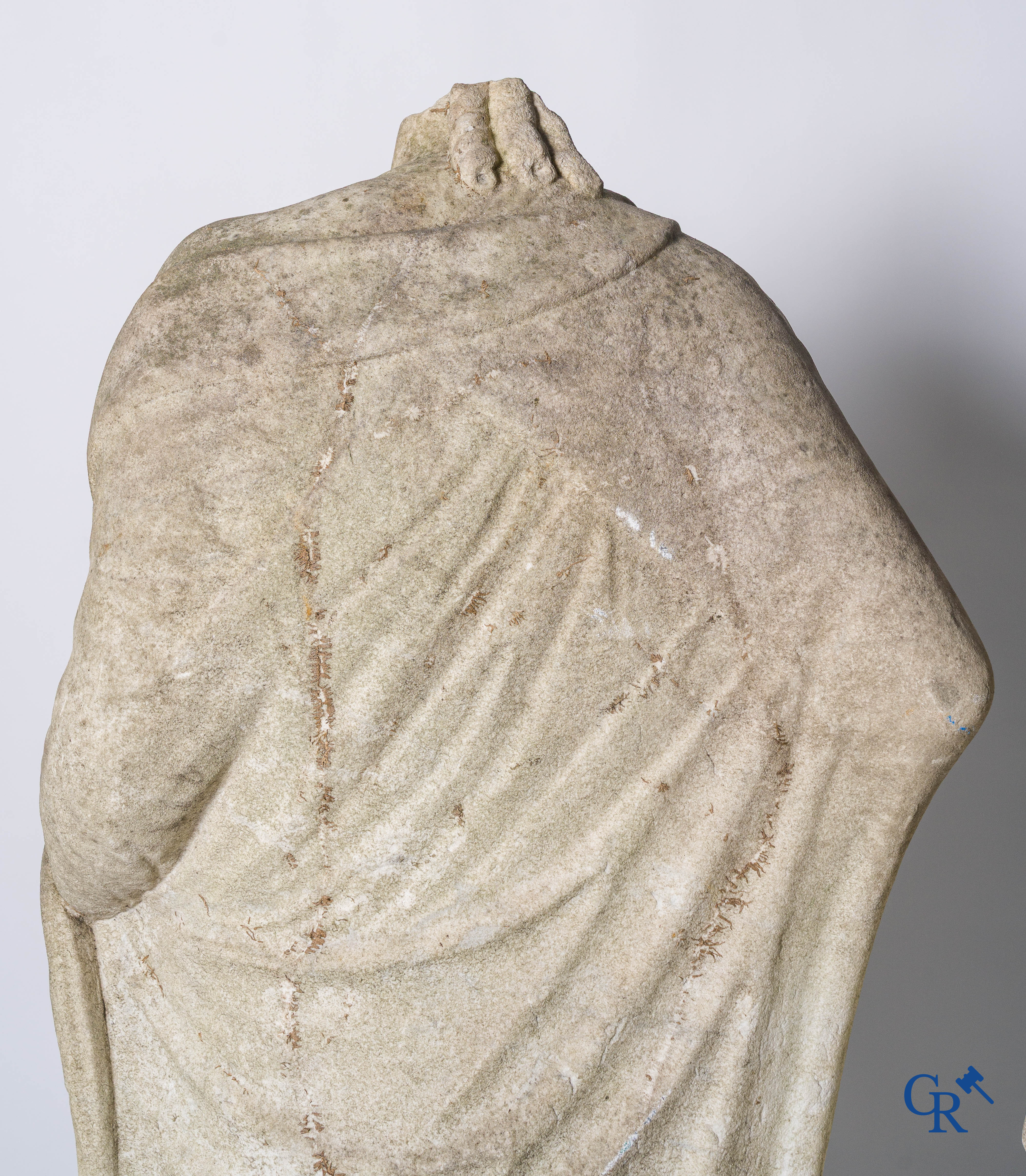 2 Imposante sculpturen in gebeeldhouwd marmer. De Romeinse godin Cerès en de Griekse god Asklepios. Circa 1700-1750.