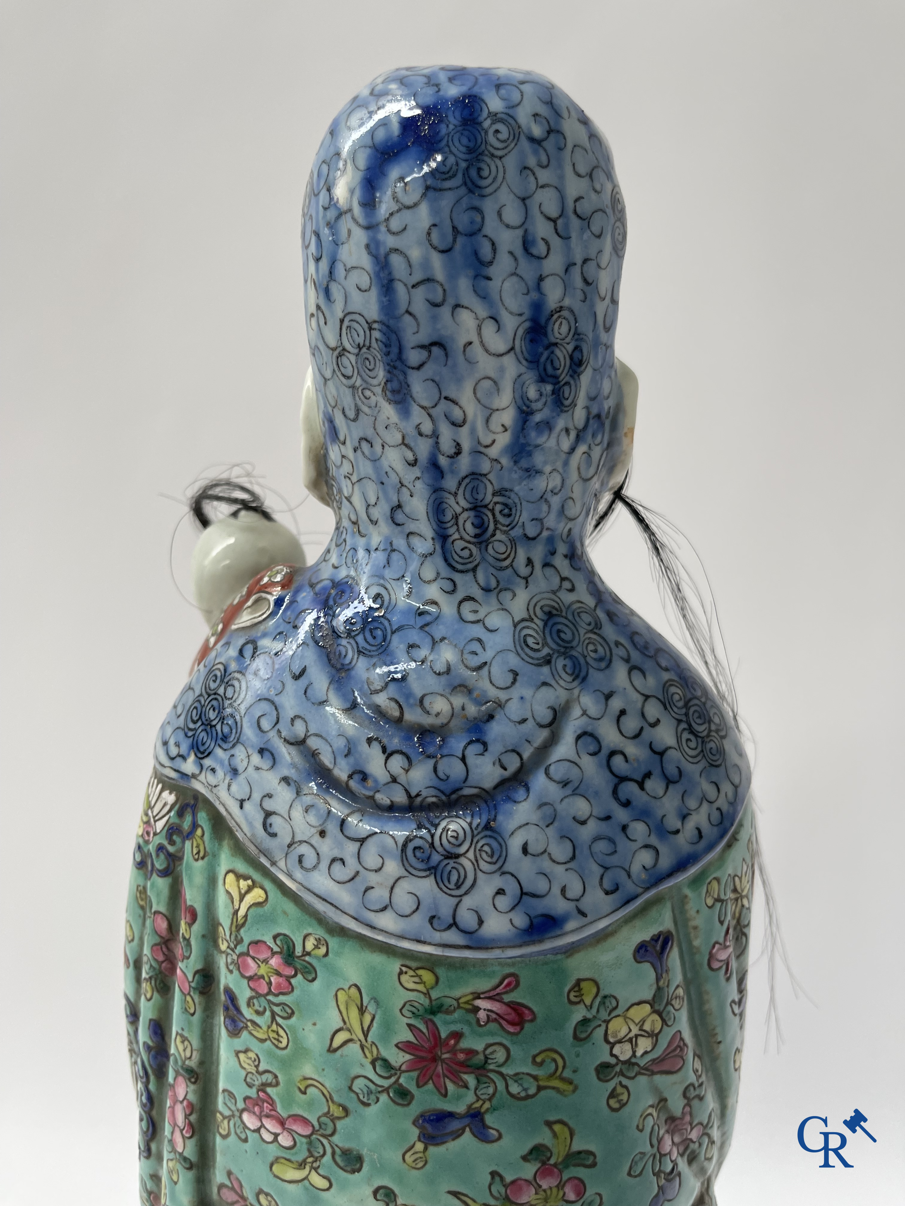 Aziatica, Chinees porselein. 3 Chinese famille rose figuren van onsterfelijken. 19de eeuw.