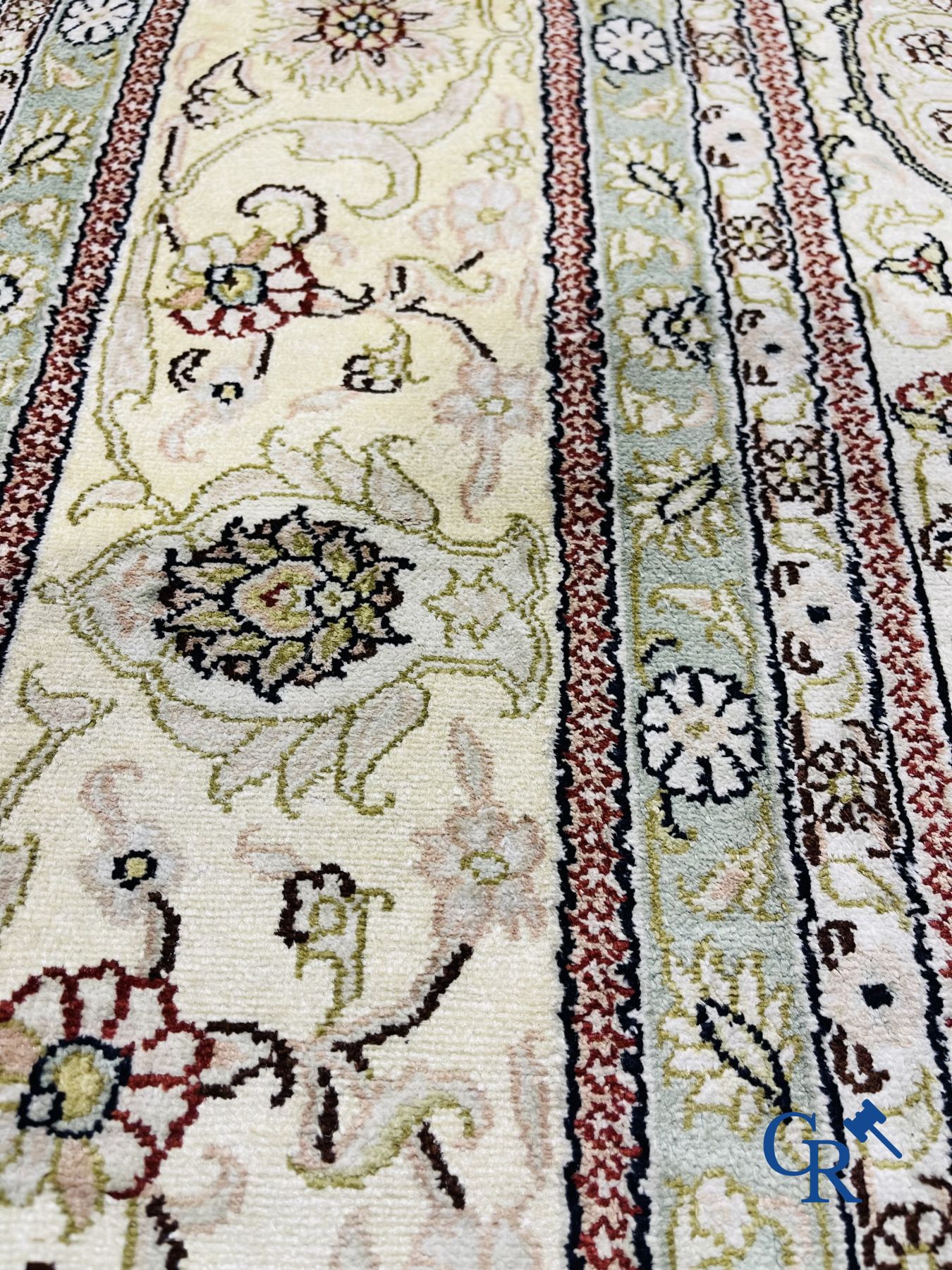 Oriental carpets: Hereke. Large carpet in silk.