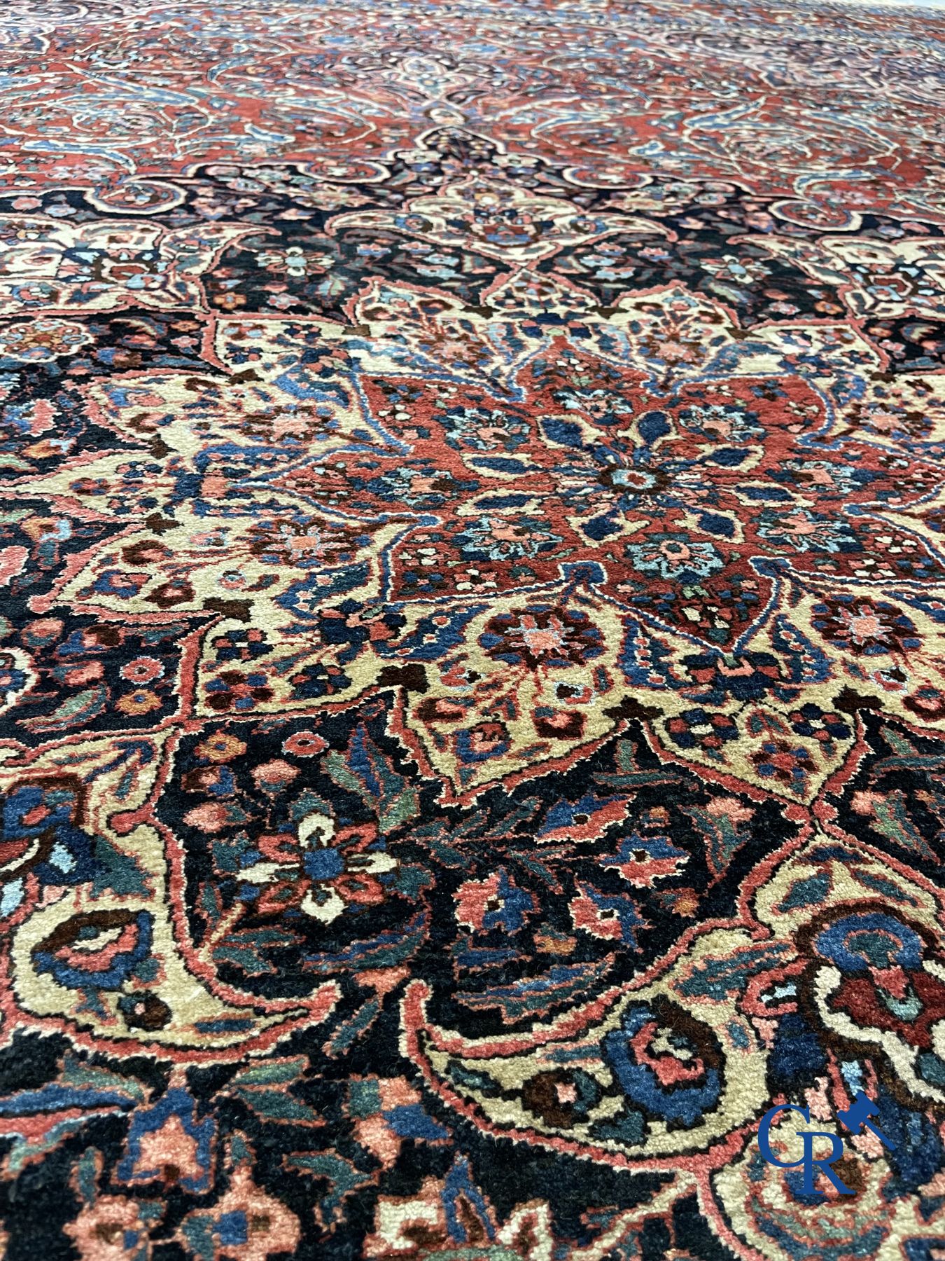 Carpets: Iran: An exceptional Persian carpet. Kashan.