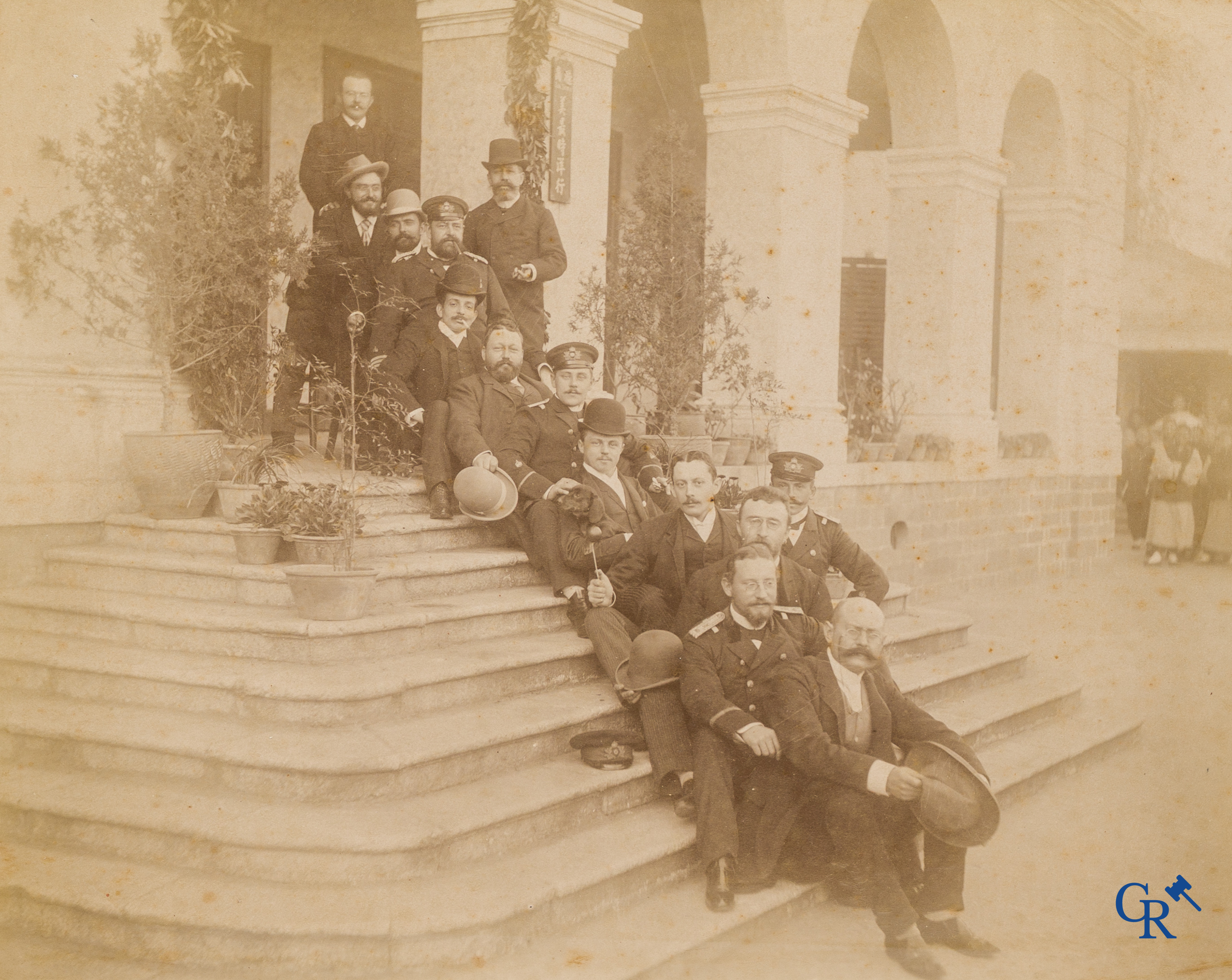 Aziatica, 2 originele grote foto's waaronder Zhang Zhidong (1837-1909), Chinees ambtenaar. Qing-dynastie.