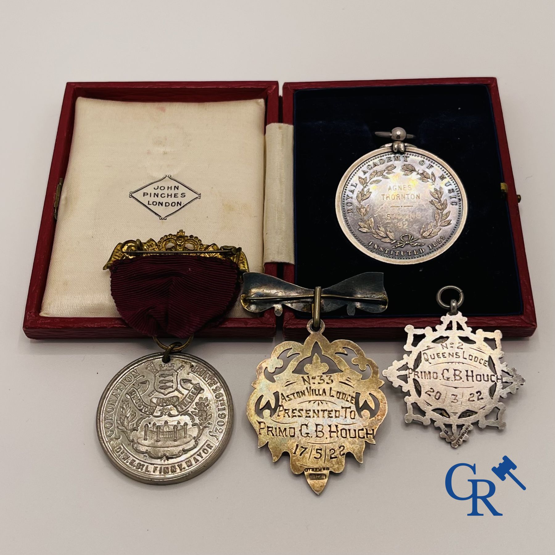 Medals / Medals of Honor - Decorations: Lot of 4 English medals including 2 in Sterling Silver (925°/00).