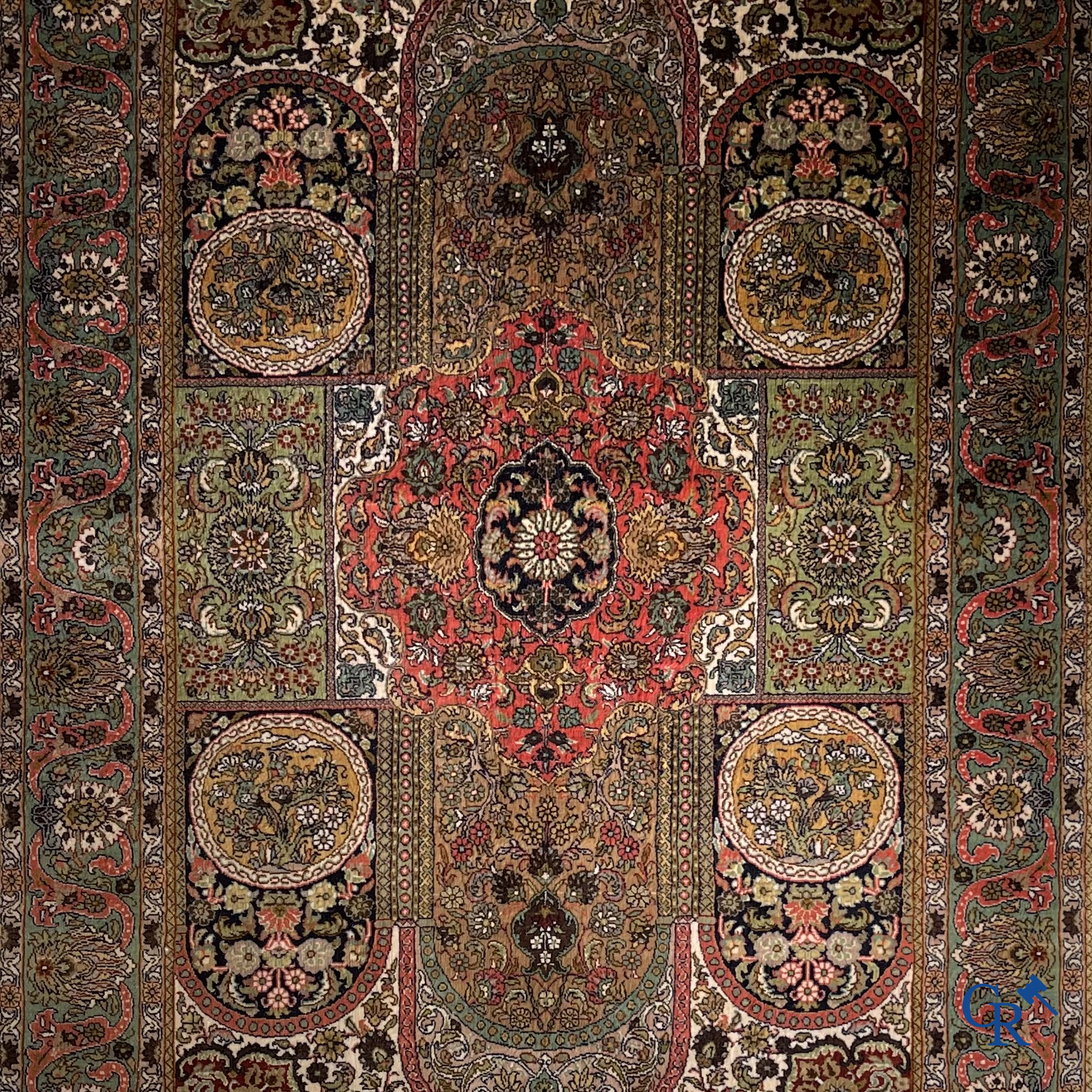 Tapis d'orient, une exceptionelle tapisserie miniature en soie finement nouée.