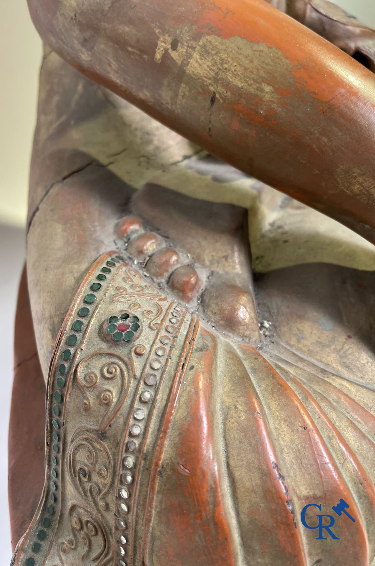 Imposing wooden lacquered Bouddha. Burma, 19th century.