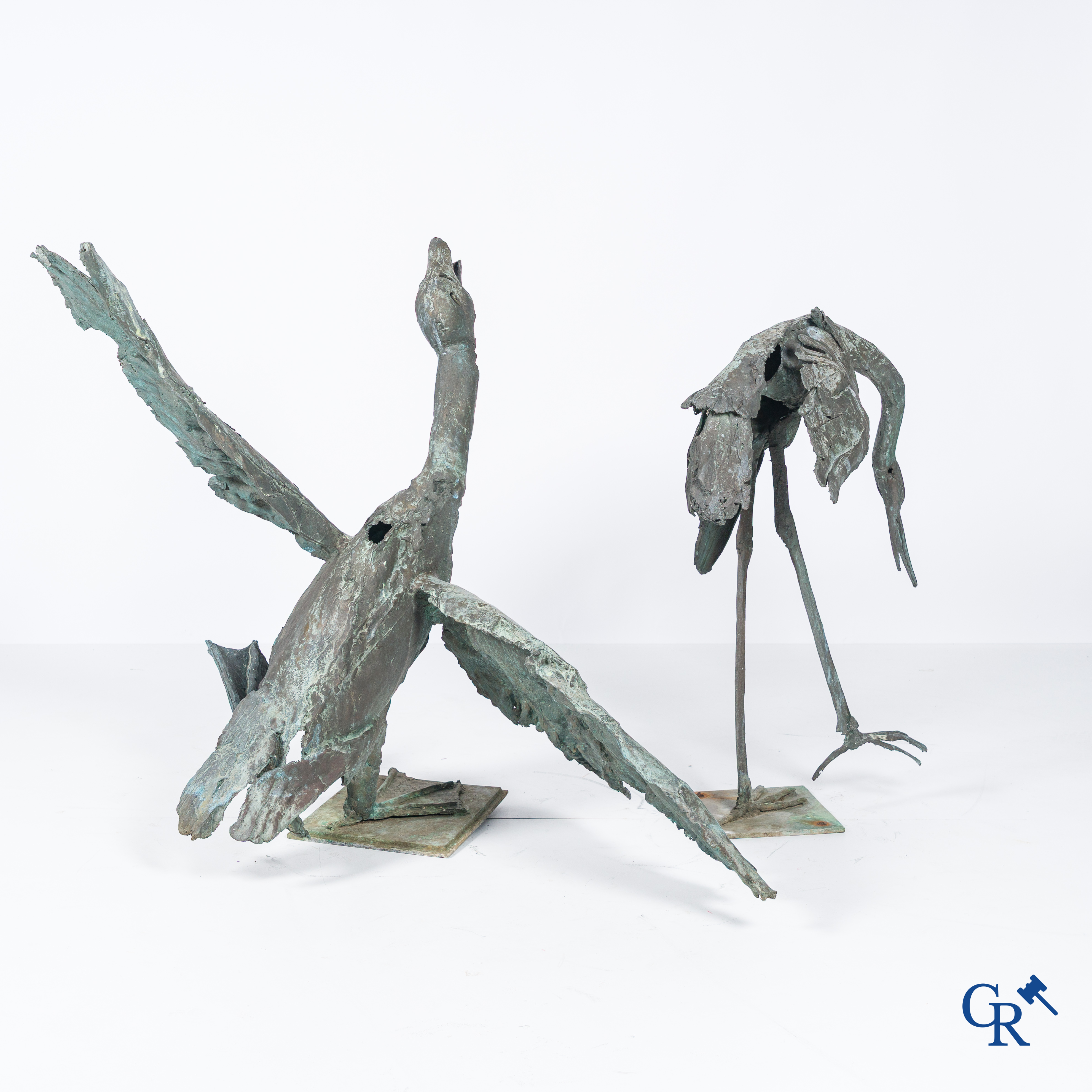 Jan Desmarets (1961) (*) Brons, Een imposante gans en een reiger in gepatineerd brons. Gesigneerd.