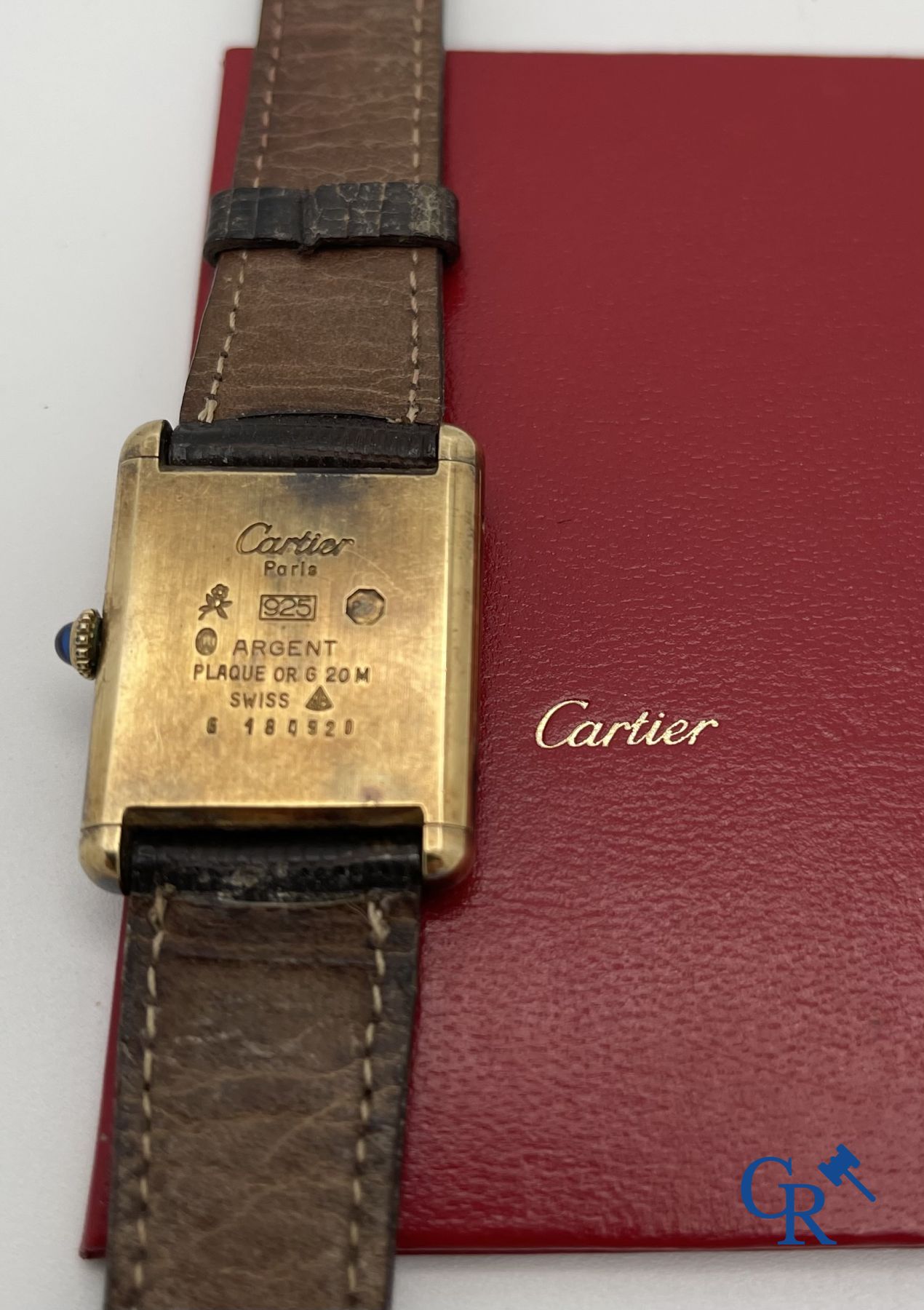 Cartier Paris : Montre de dame Must de Cartier Tank. Argent (925°/00).