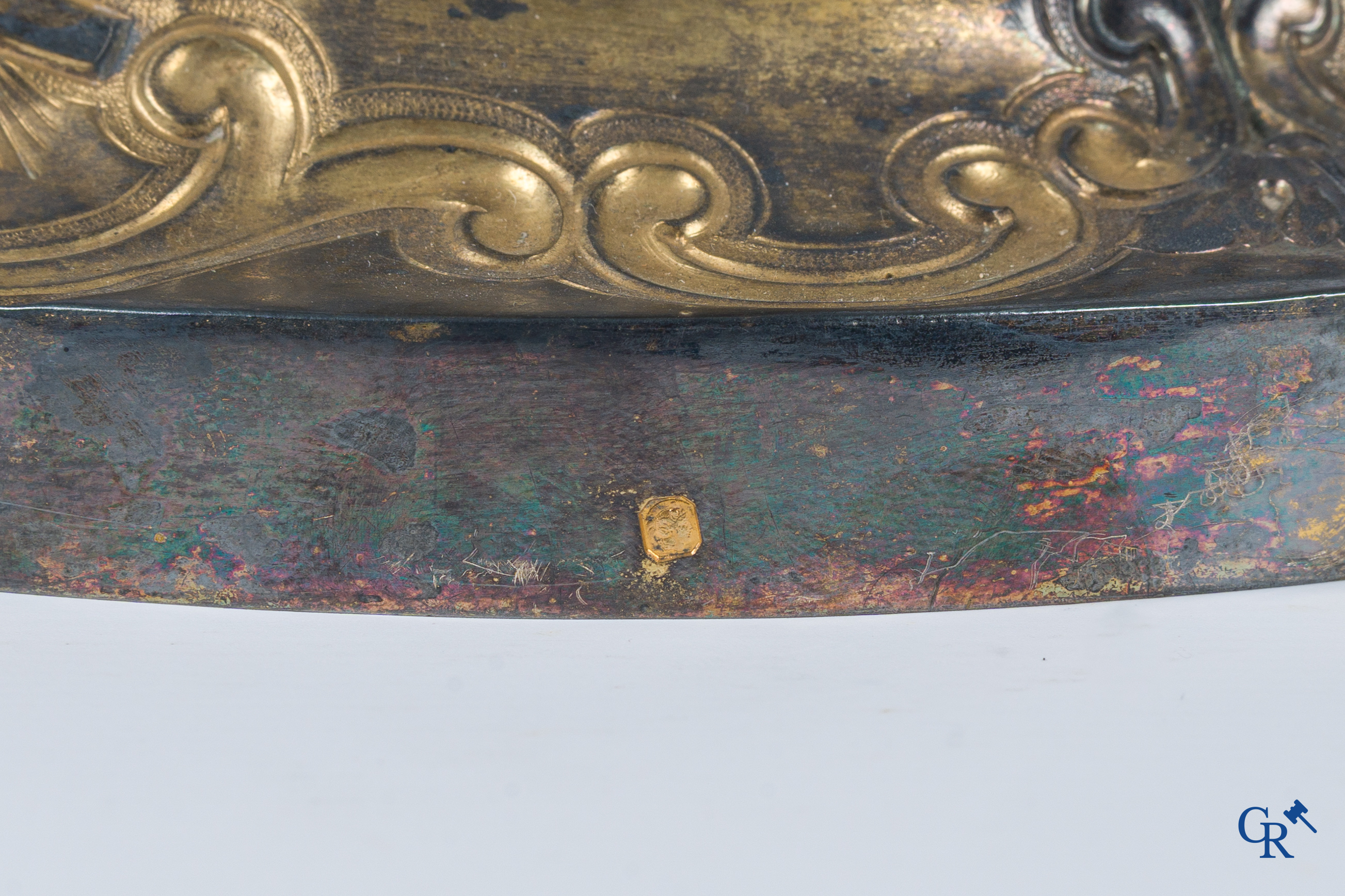 Martin & Dejean, orfèvres. Een reliëf gedecoreerde kelk in zilver en vermeil. Parijs, 1ste helft 19e eeuw.