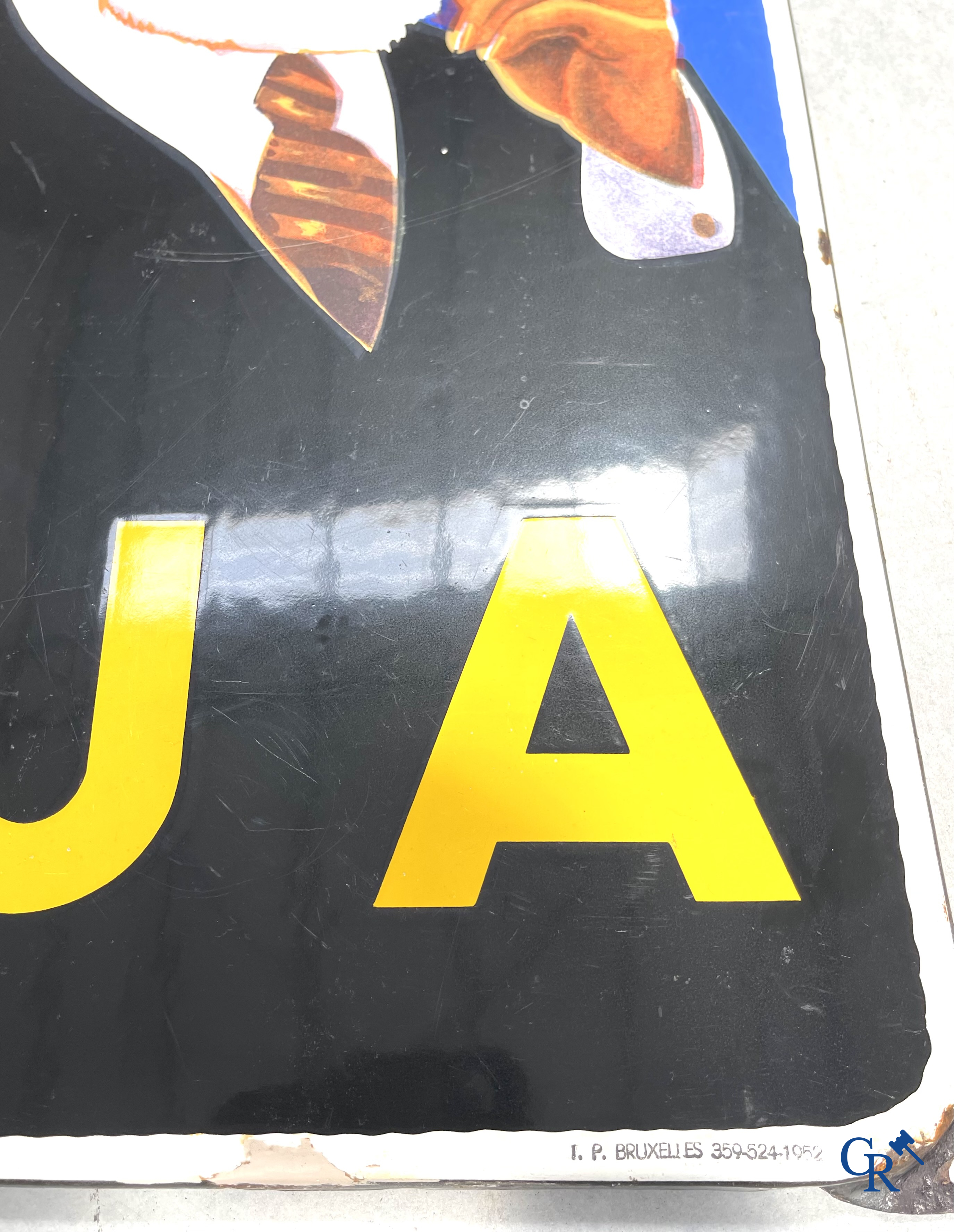 AJJA, Emaille reclamebord voor de tabakswaren van AJJA. Emaillerie Odon Warland. T.P. Bruxelles 1952.