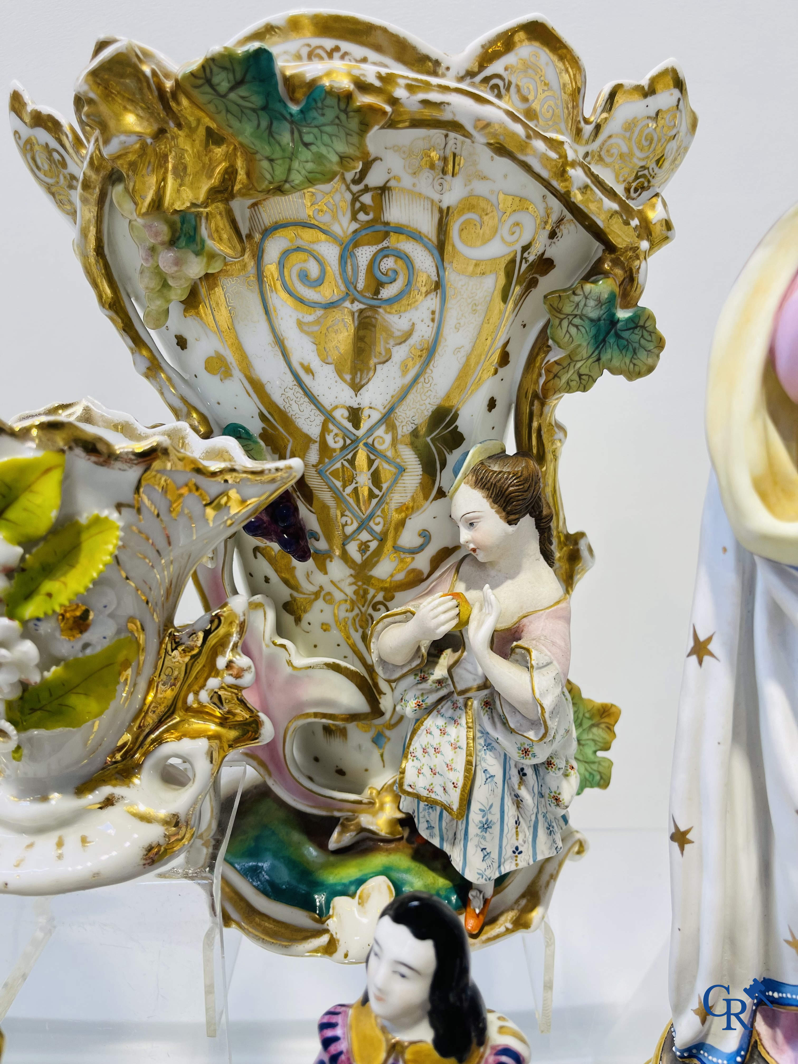 Large lot of holy water vessels, statues of saints, etc. in old Brussels and Paris porcelain. 