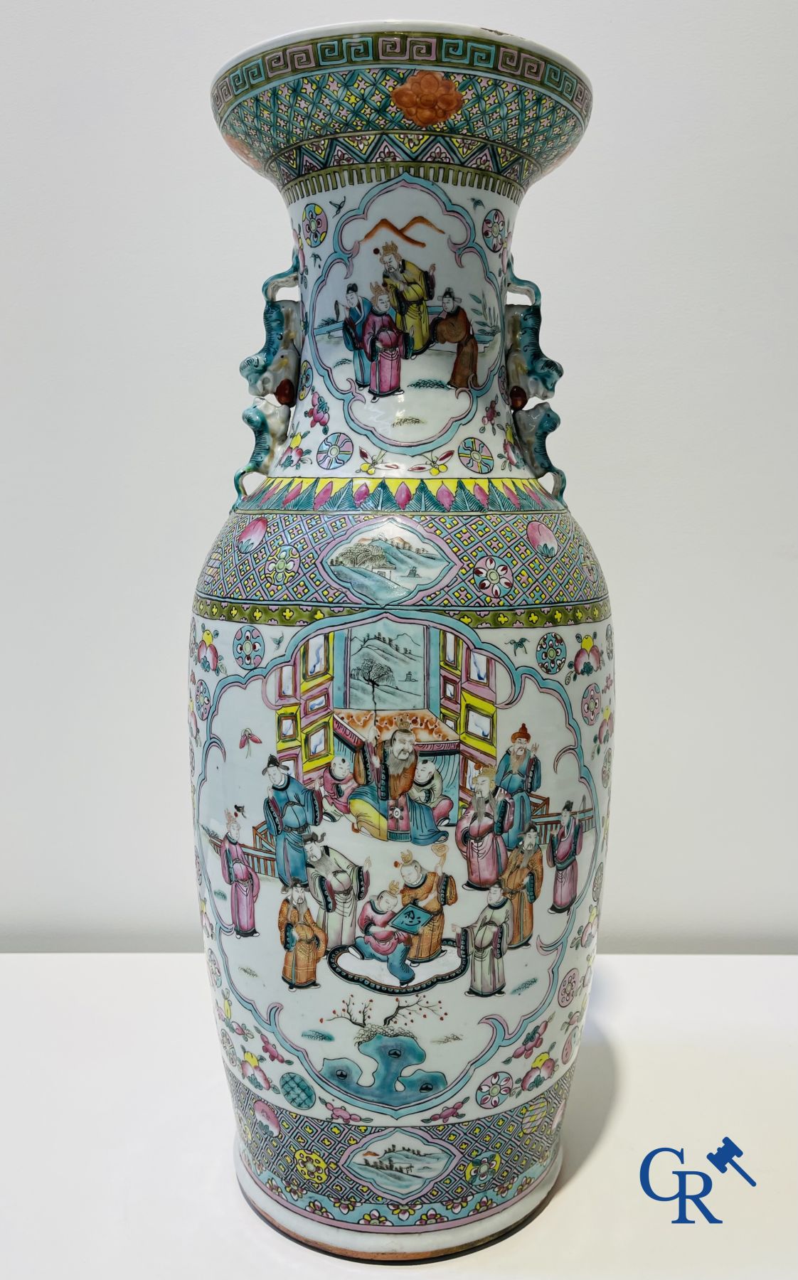 Asian art: Chinese porcelain, a pair of Chinese famille rose vases with court scenes. 19th century.