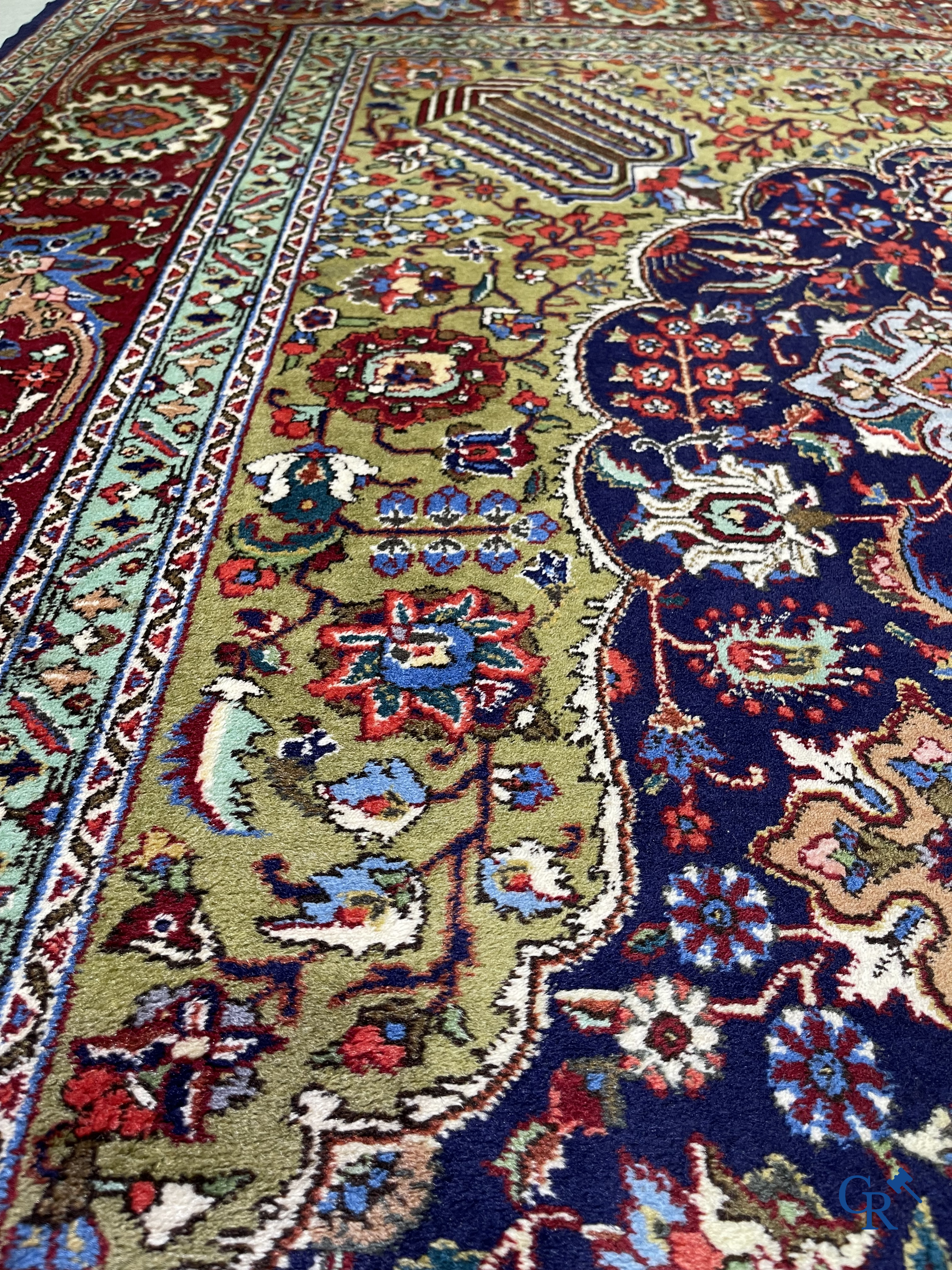 Tapis d'Orient: Tabriz Iran, tapis perse. Grand tapis noué à la main.