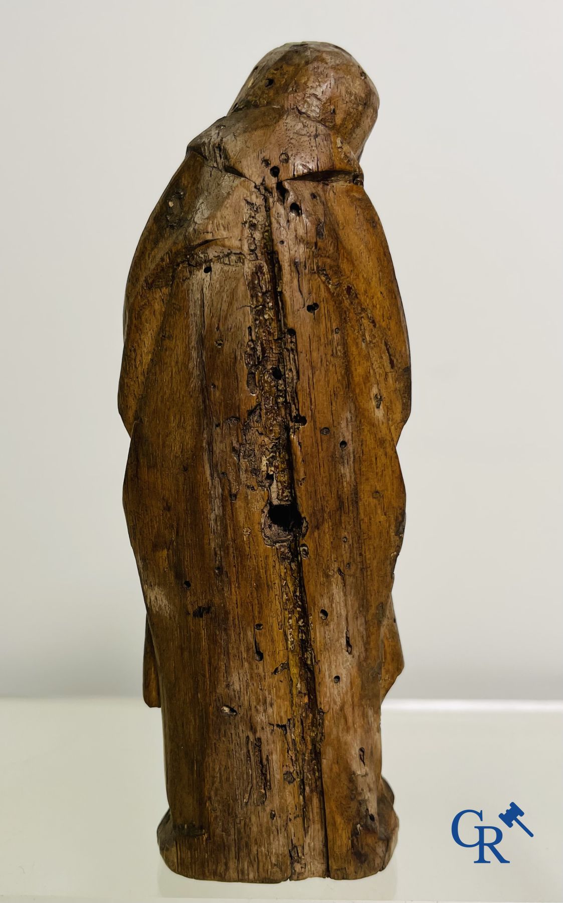 2 religious fragments in palm wood and lime wood. 16th-17th century.