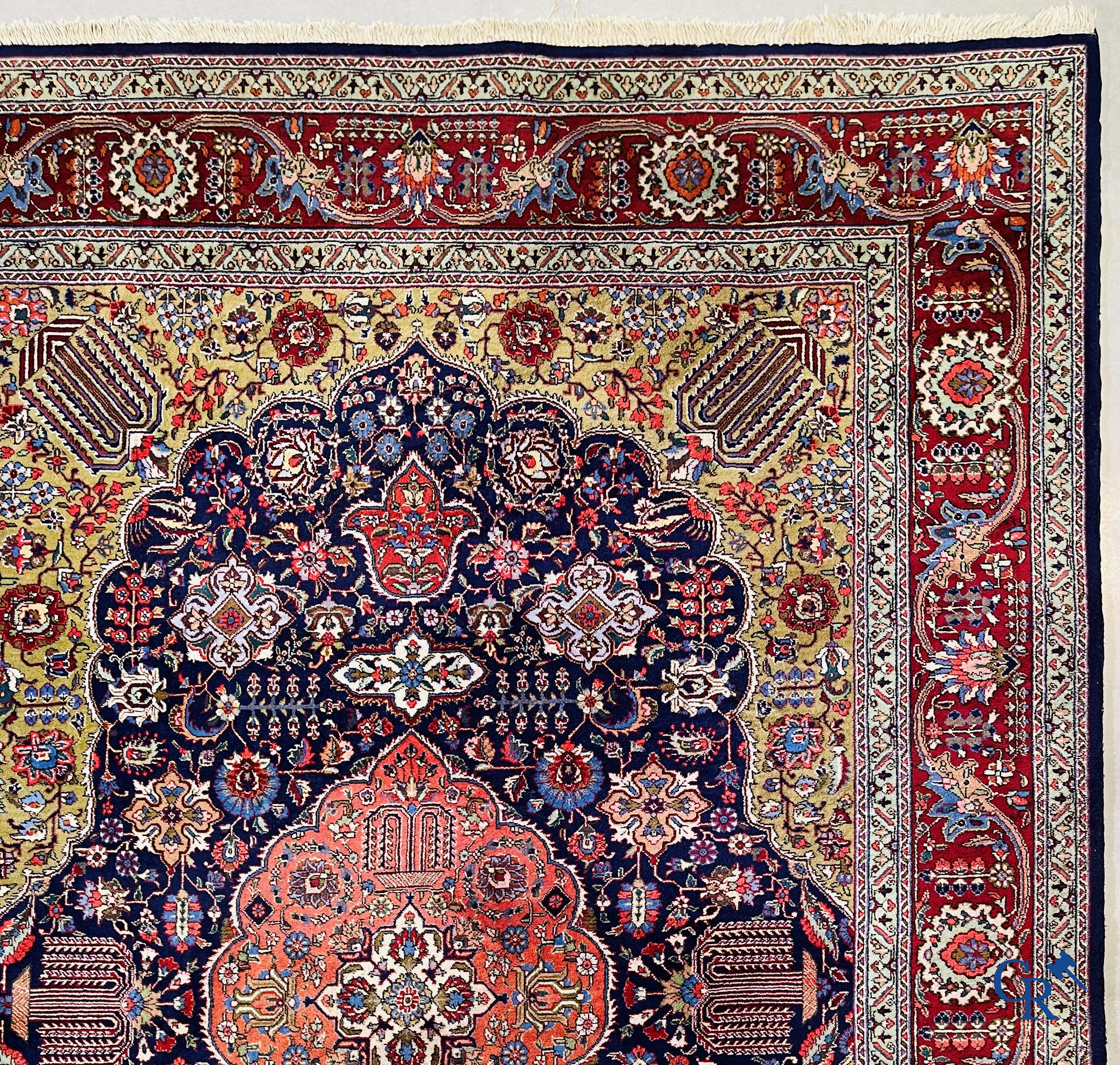 Tapis d'Orient: Tabriz Iran, tapis perse. Grand tapis noué à la main.