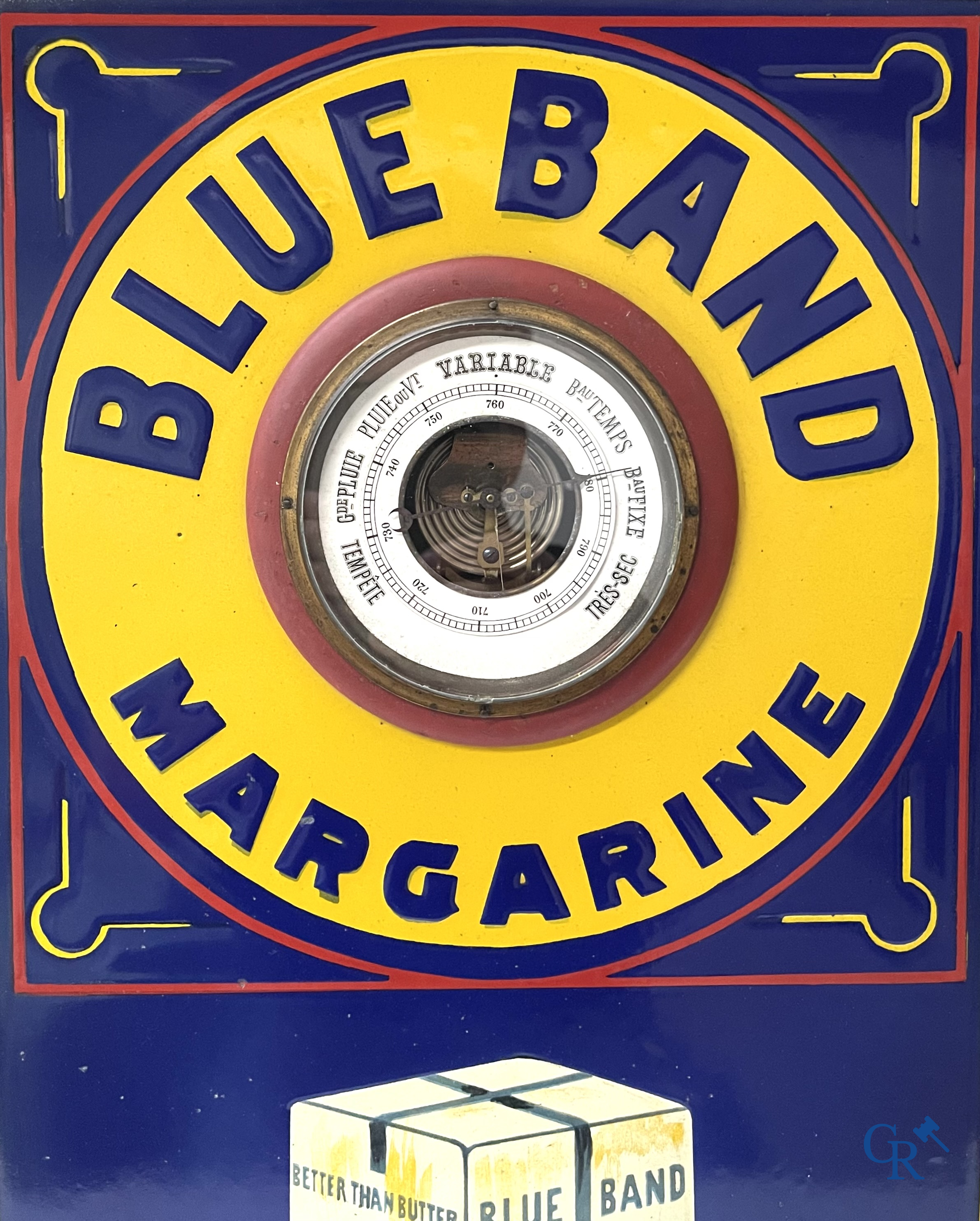 Blue Band Margarine, Zeldzame geëmailleerde reclame barometer in een houten frame voor Blue Band. 20'er jaren.