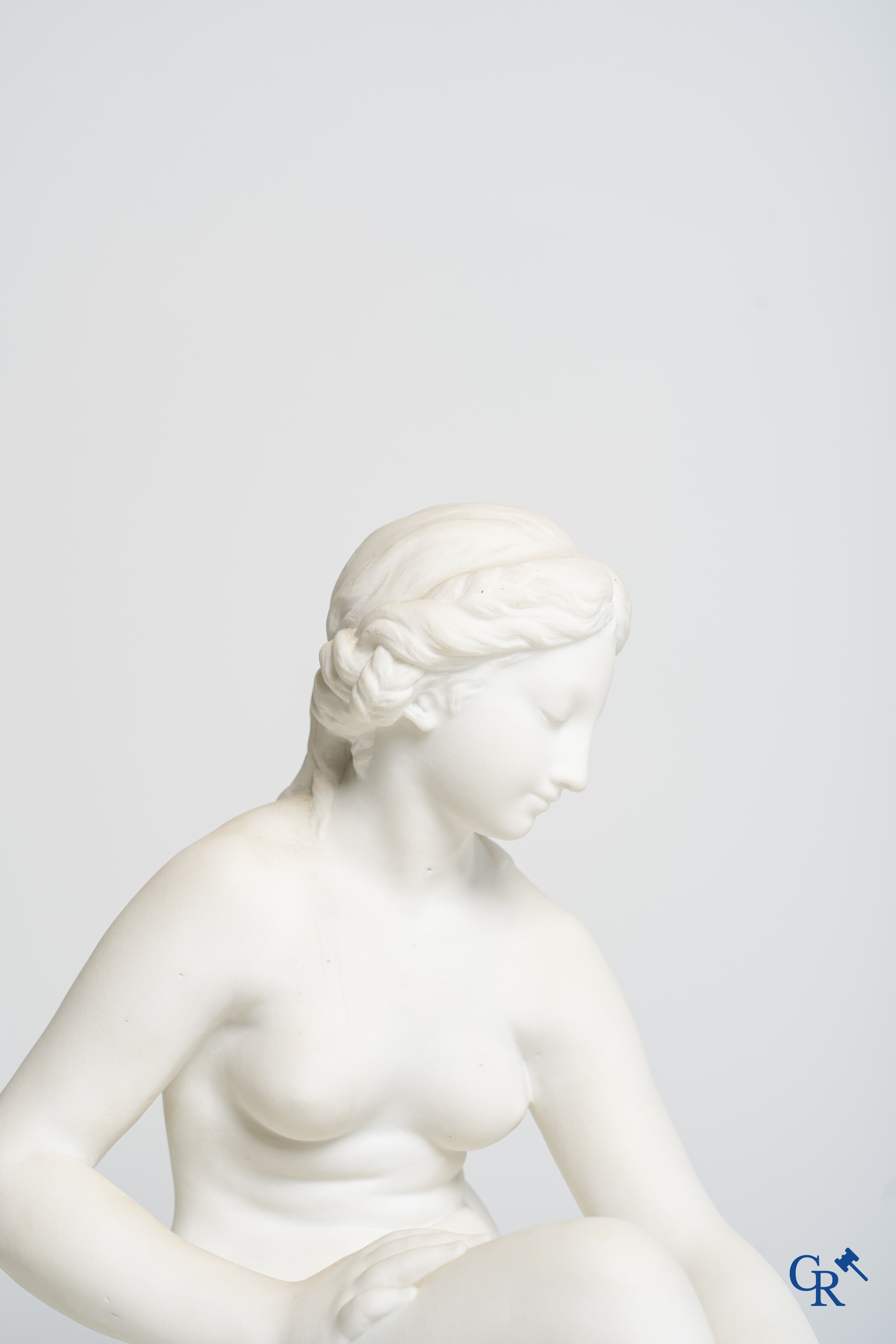 Falconet. Bathing Venus. Beautiful statue in Carrara marble after Etienne Maurice Falconet. Signed Falconet.