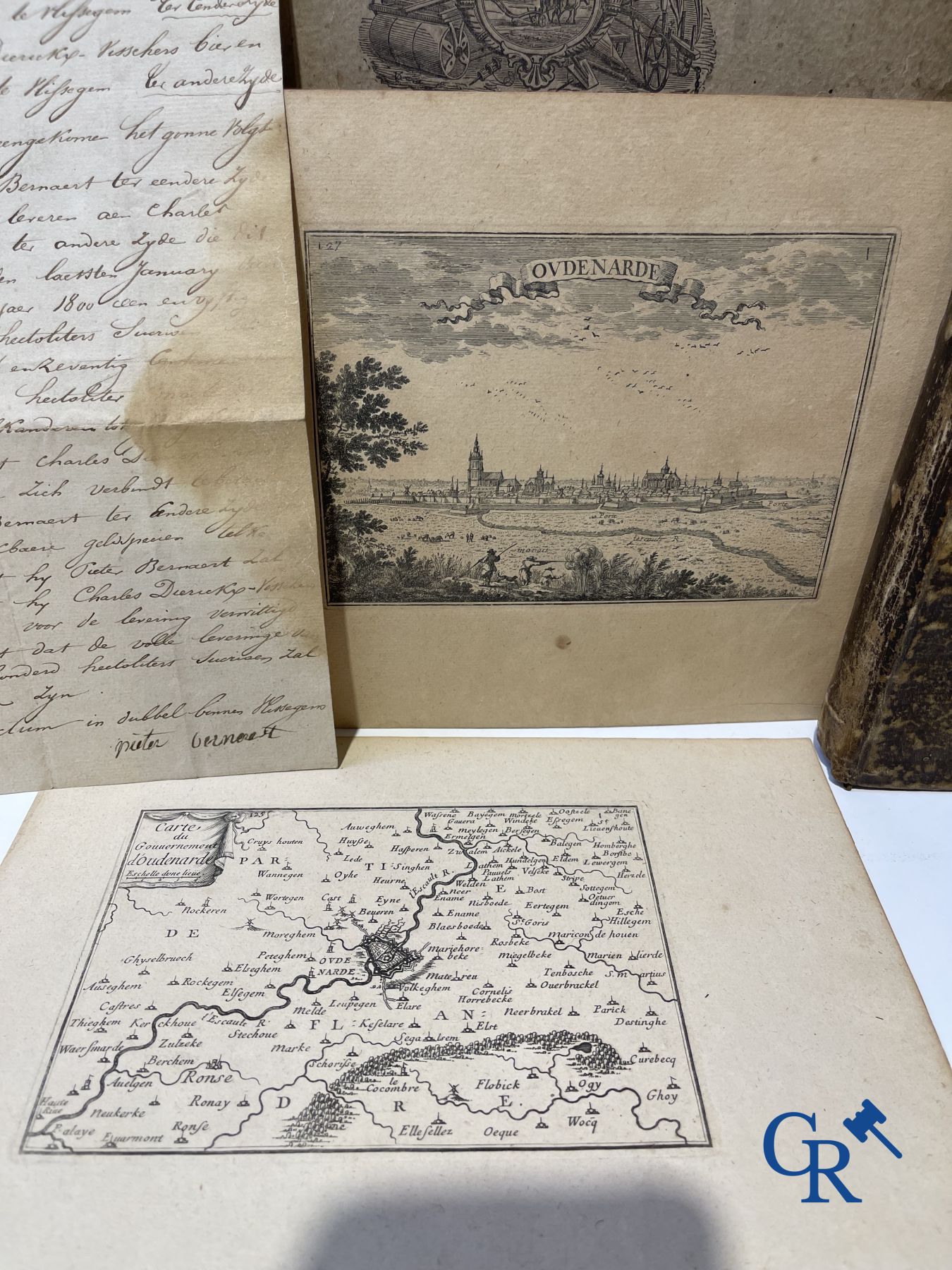 Ancient documents: An interesting lot with various documents, engravings, maps, etc. 18th-19th century.