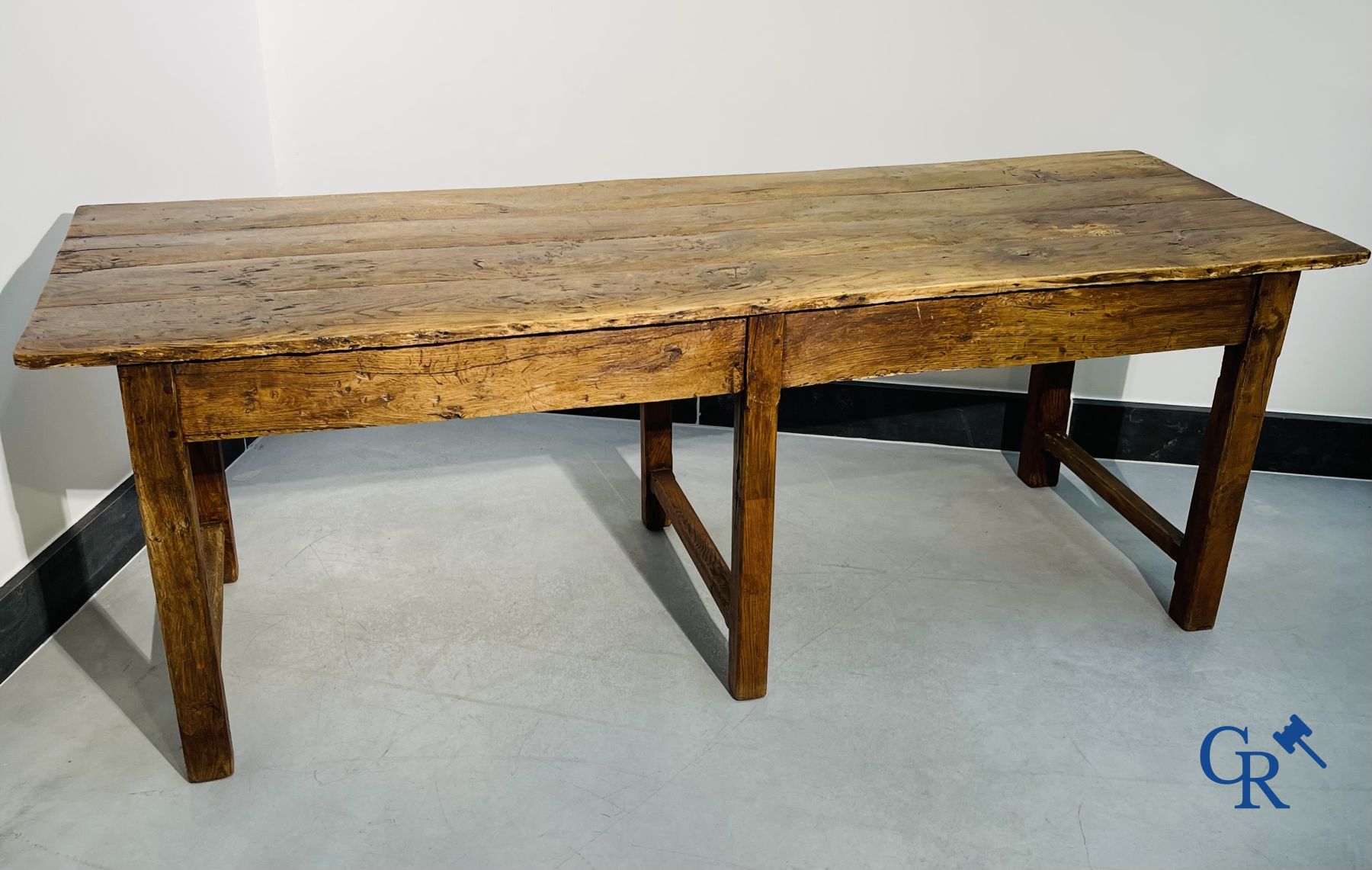 Large table in oak. 18th century.