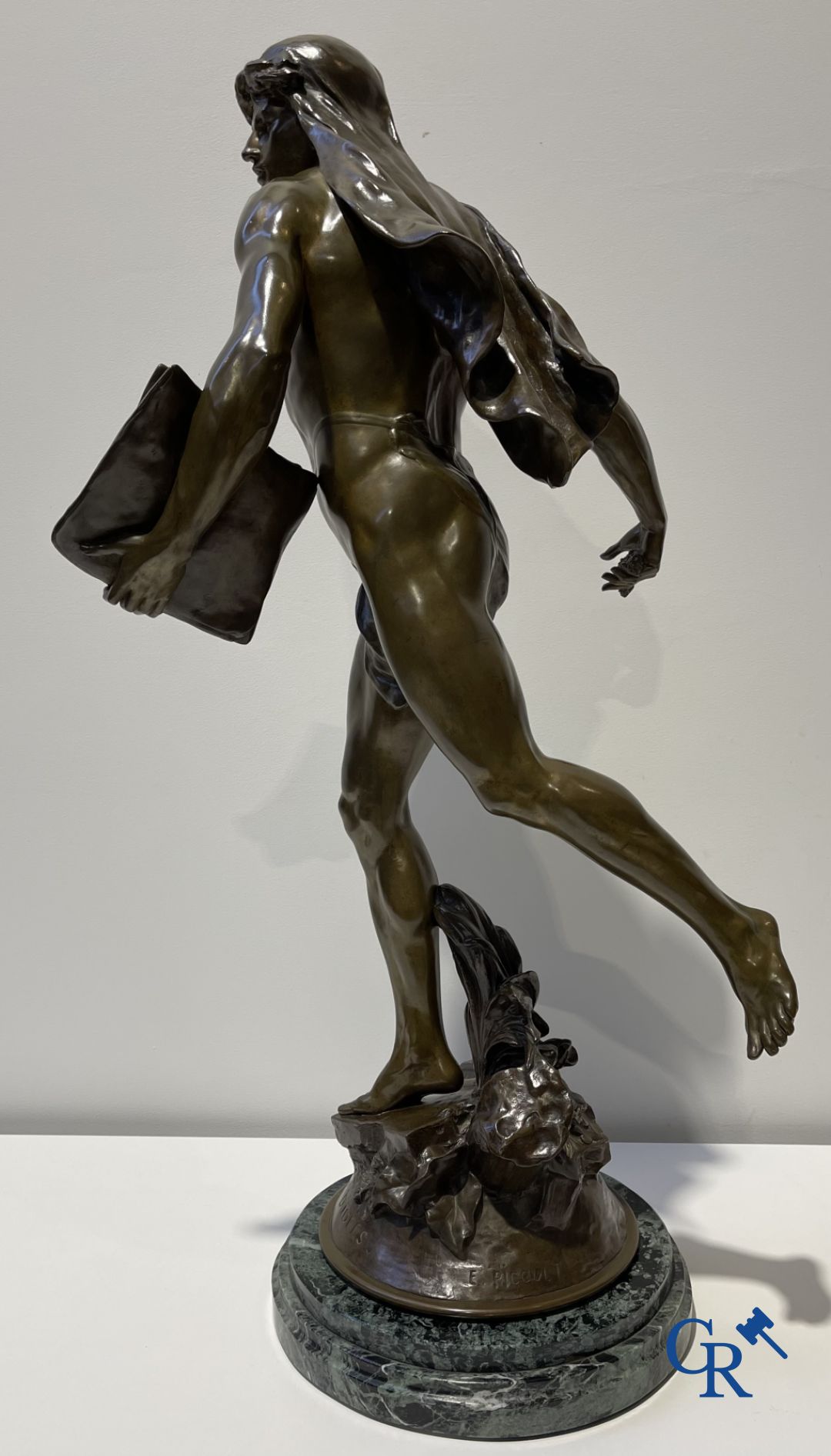 Emile Louis Picault (1833-1915) Grande statue en bronze "Le Semeur d'idées"<br />
Cachet de fonderie Collin & Cie Paris.