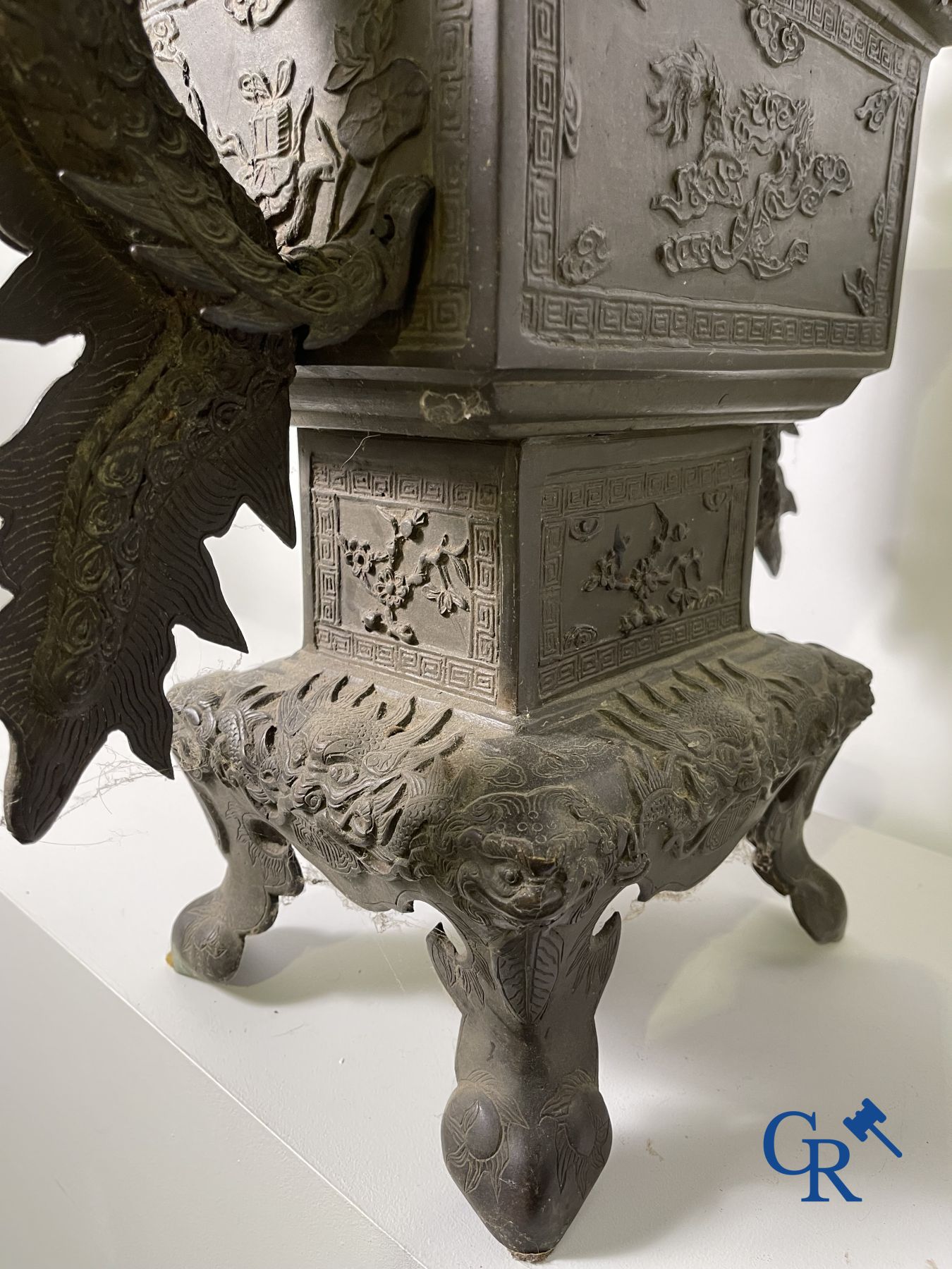 Asian Art: An imposing Chinese bronze jardiniere.