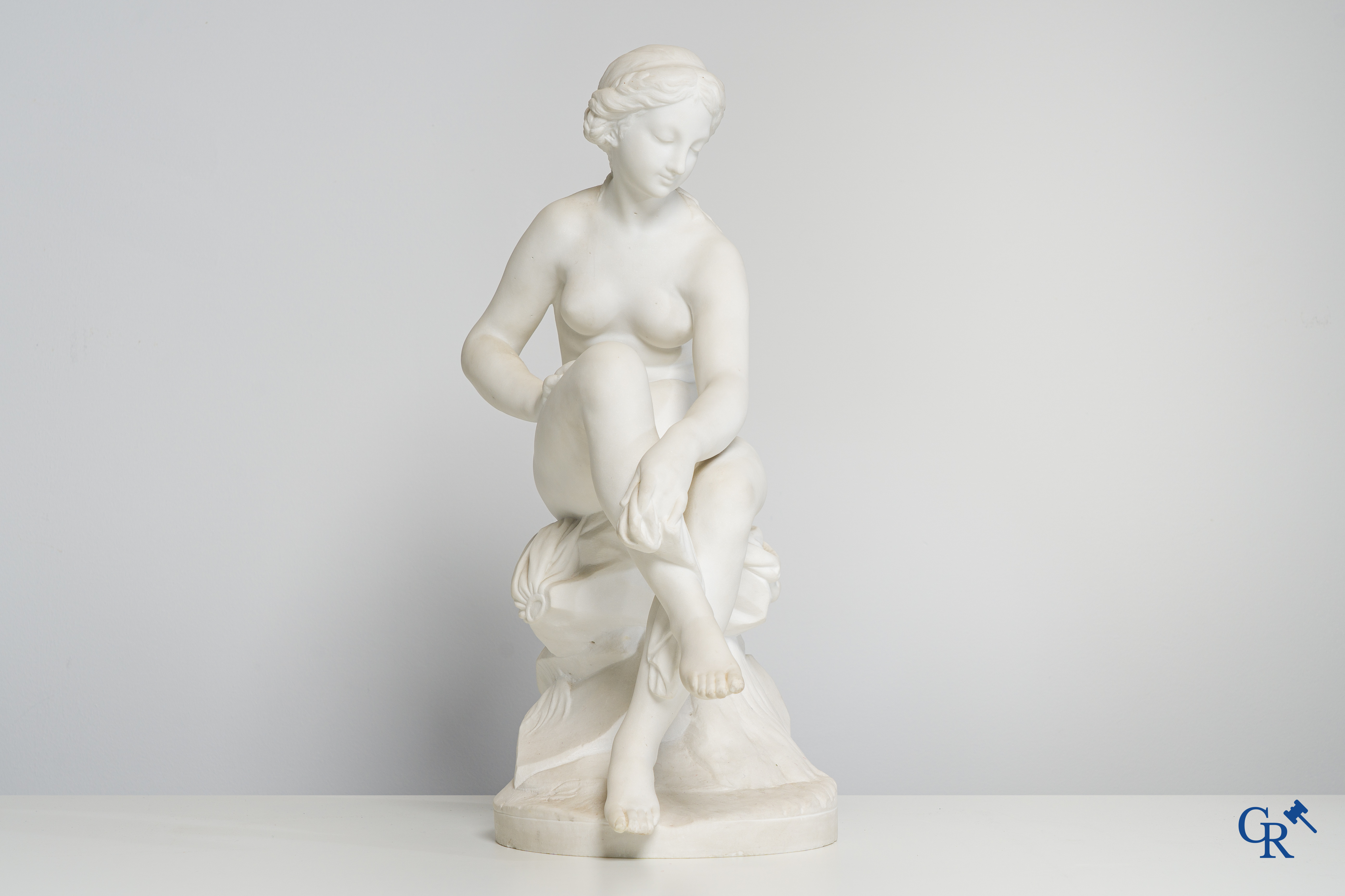 Falconet. Bathing Venus. Beautiful statue in Carrara marble after Etienne Maurice Falconet. Signed Falconet.