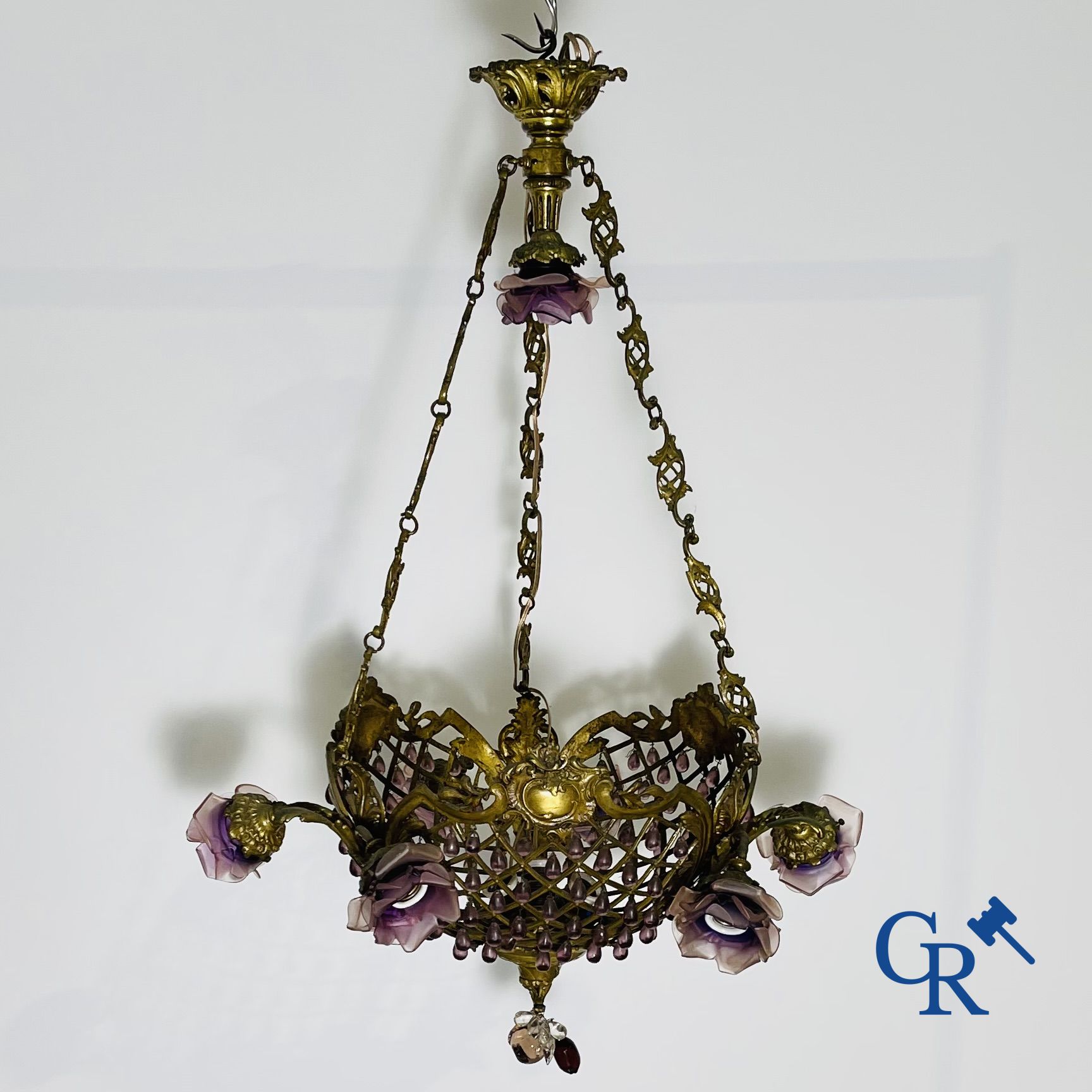 Chandelier: Belle époque chandelier in bronze and coloured glass.