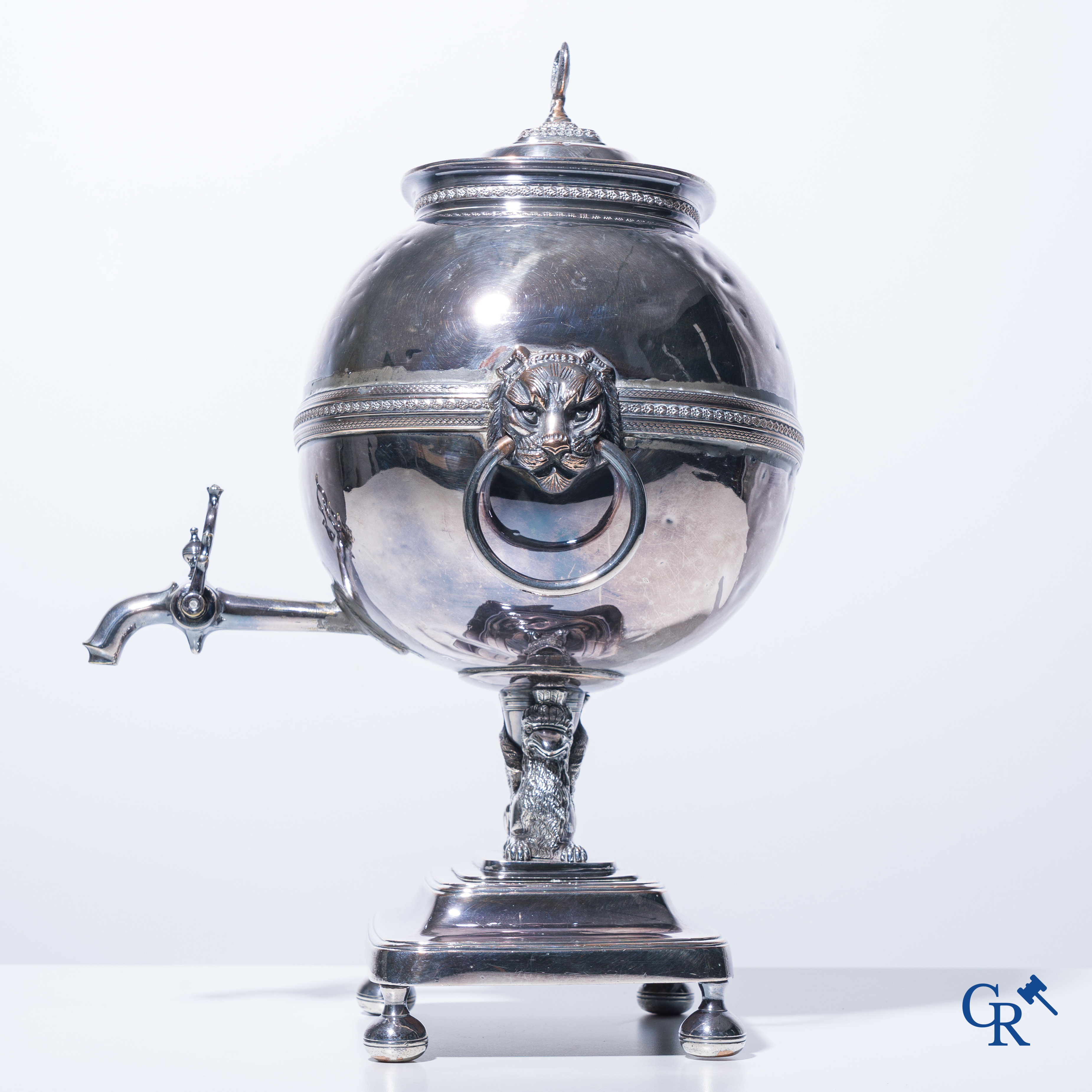 A silver-plated hot water urn. England, 18th-19th century.