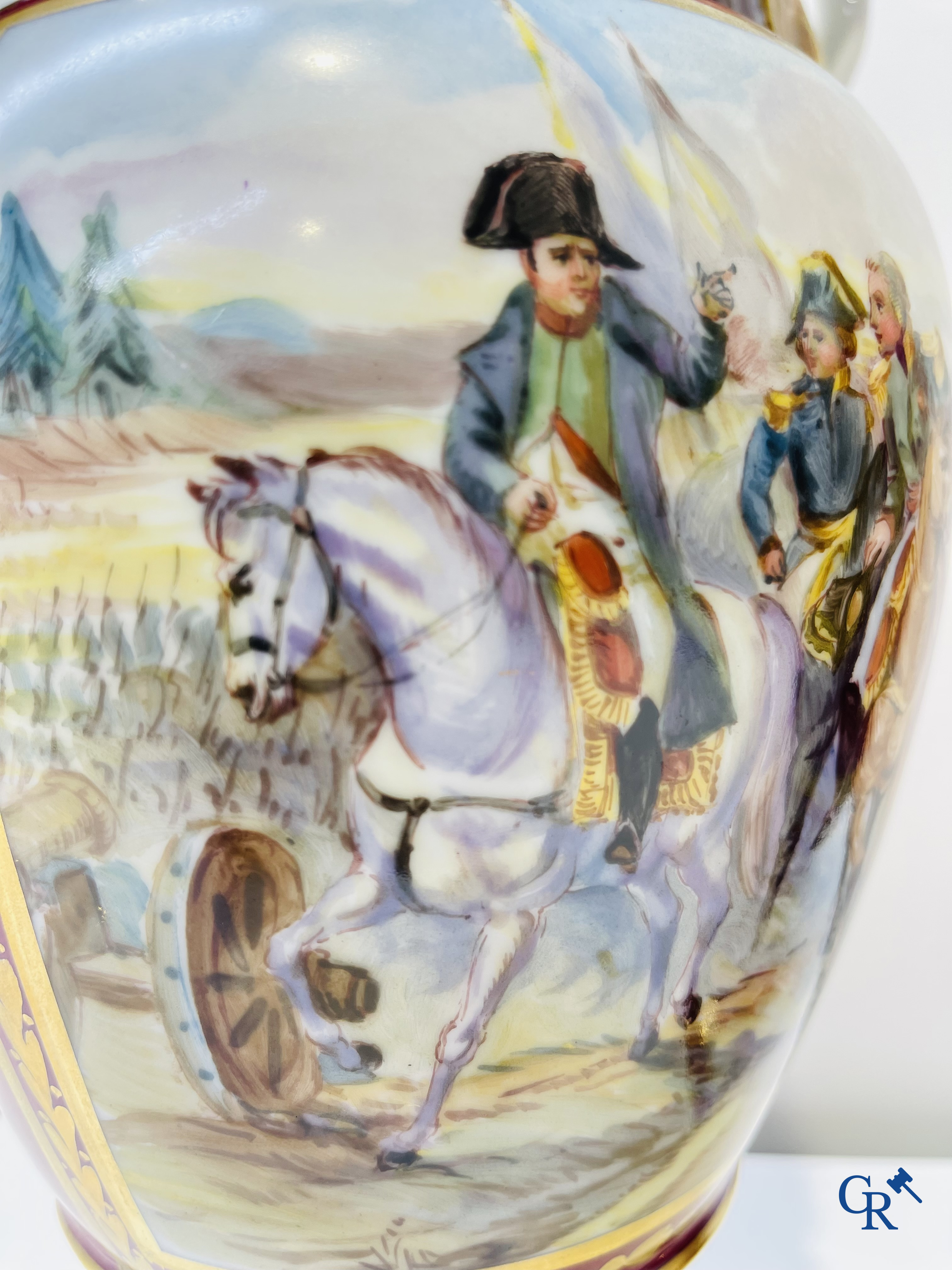 2 large hand-painted vases in Paris porcelain with scenes from the Napoleonic era. Signed Gillet.