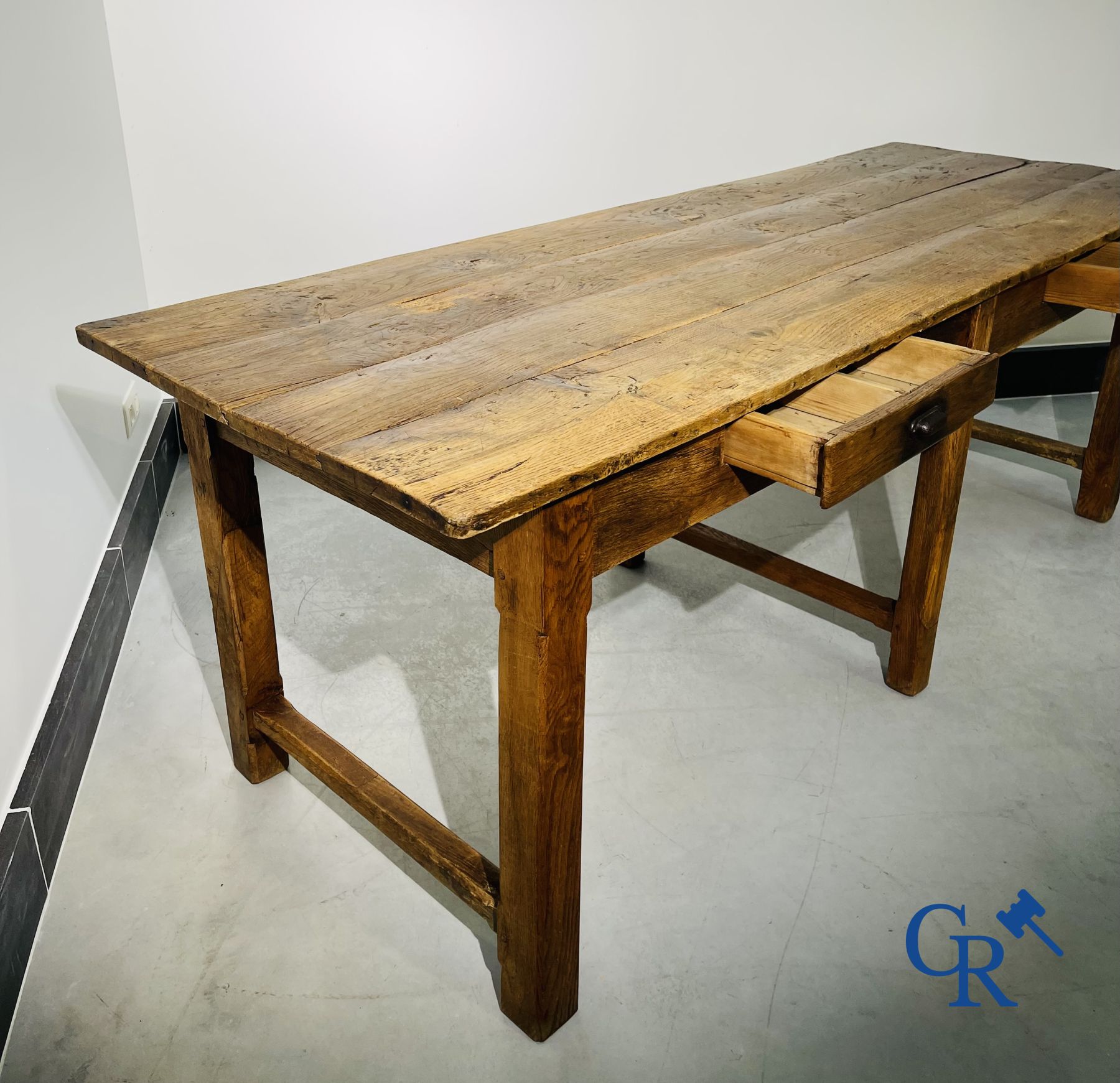 Large table in oak. 18th century.