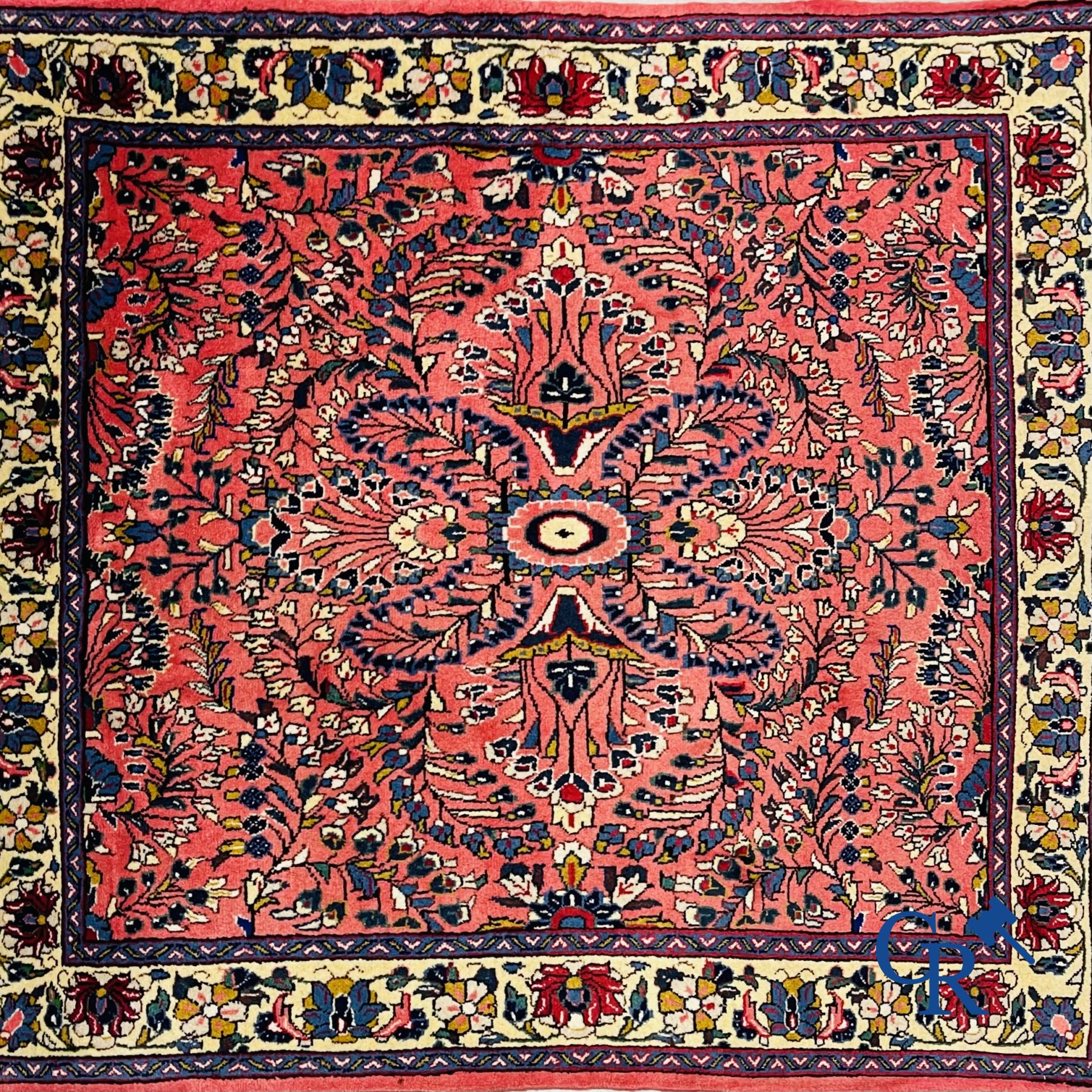 Tapis: Iran, Sarouk. Tapis persan en laine noué à la main.