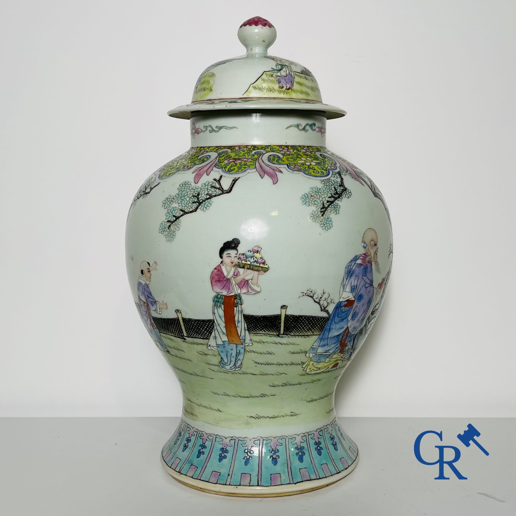 Chinese Porcelain: A Chinese famille rose lidded vase depicting Shou Lao.