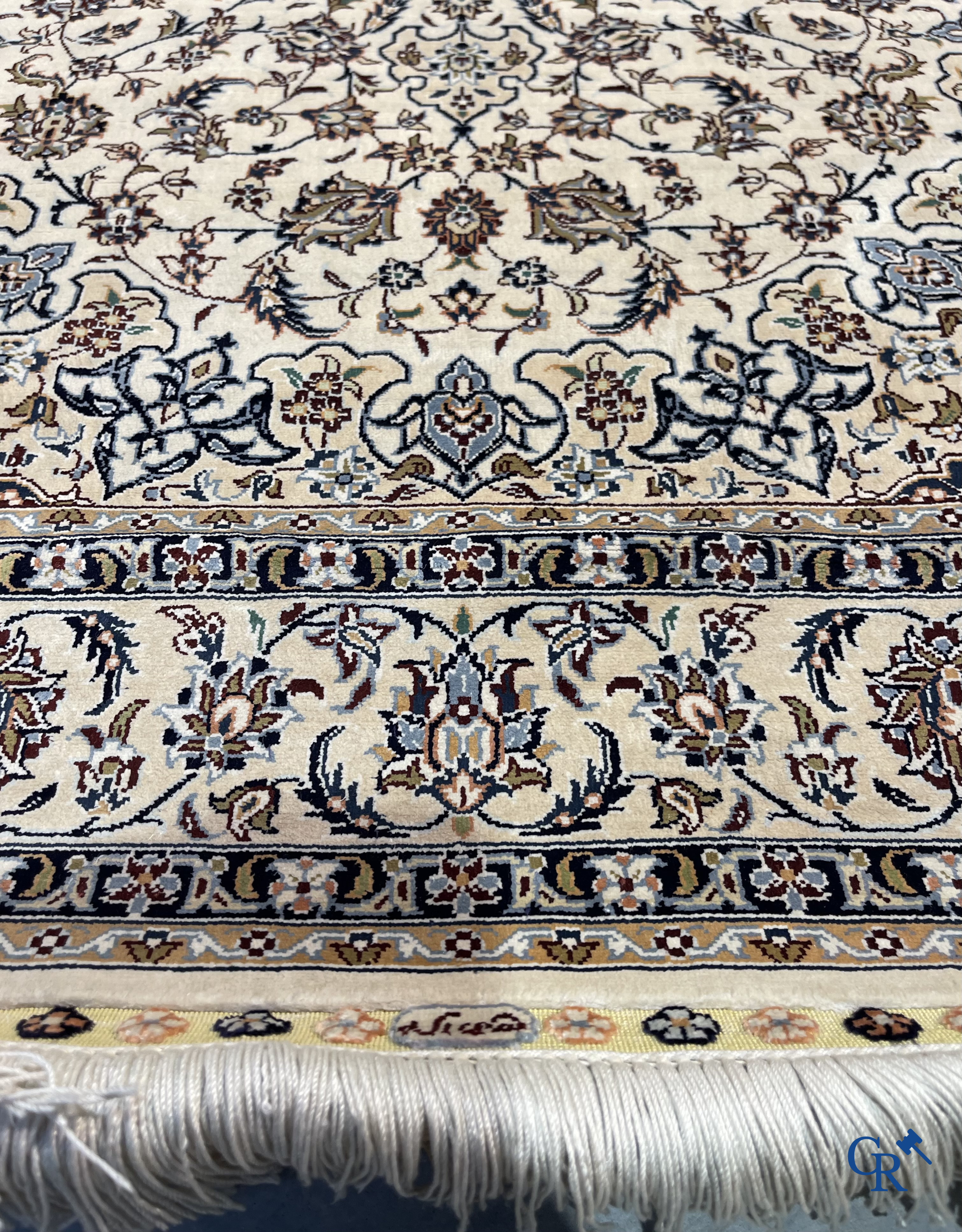 Oriental carpets: Nain, an exceptional carpet runner in silk.