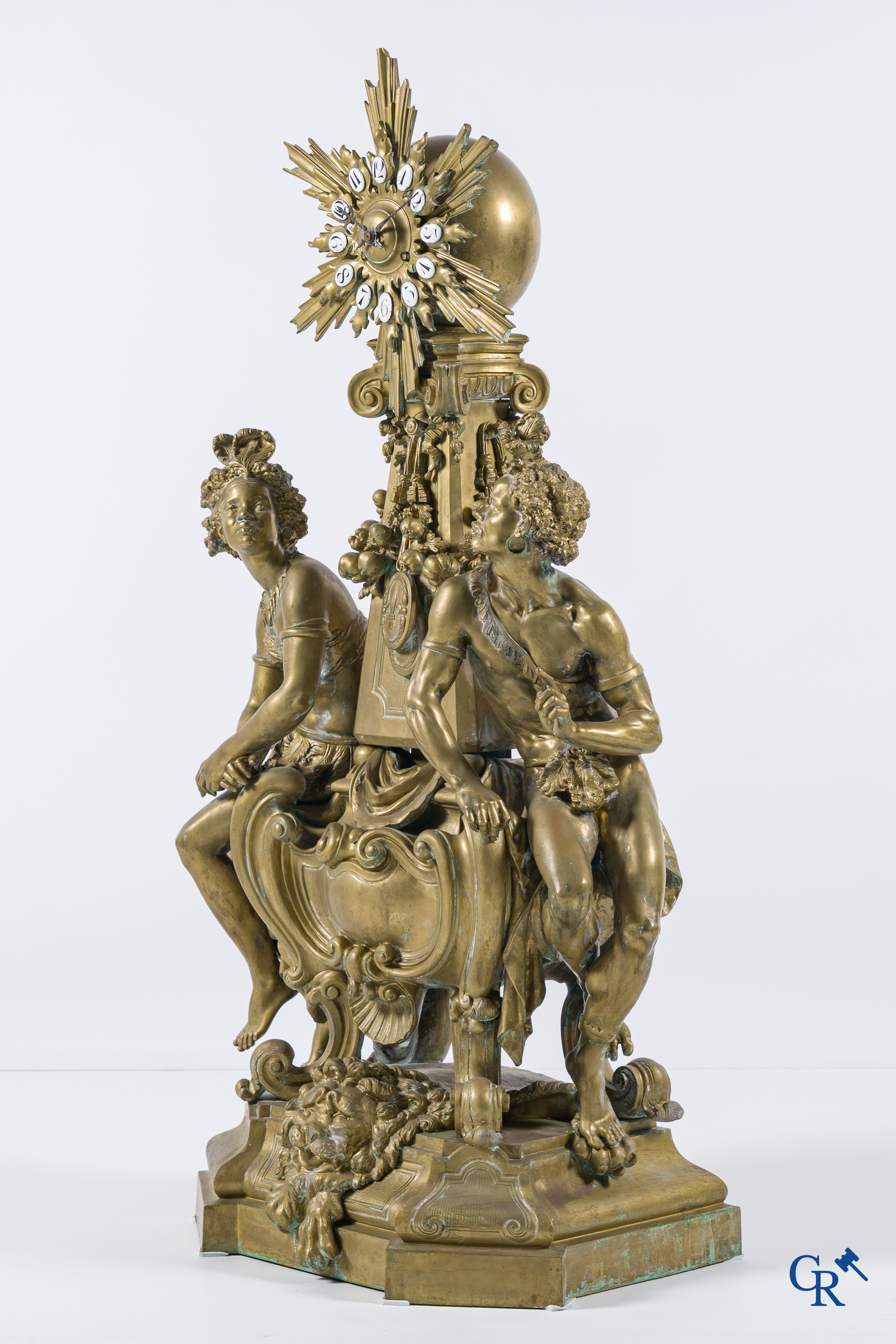 Frédéric-Eugène Piat en Samuel Marti. Uitzonderlijke pendule in brons met Nubische figuren. Circa 1860-1870.