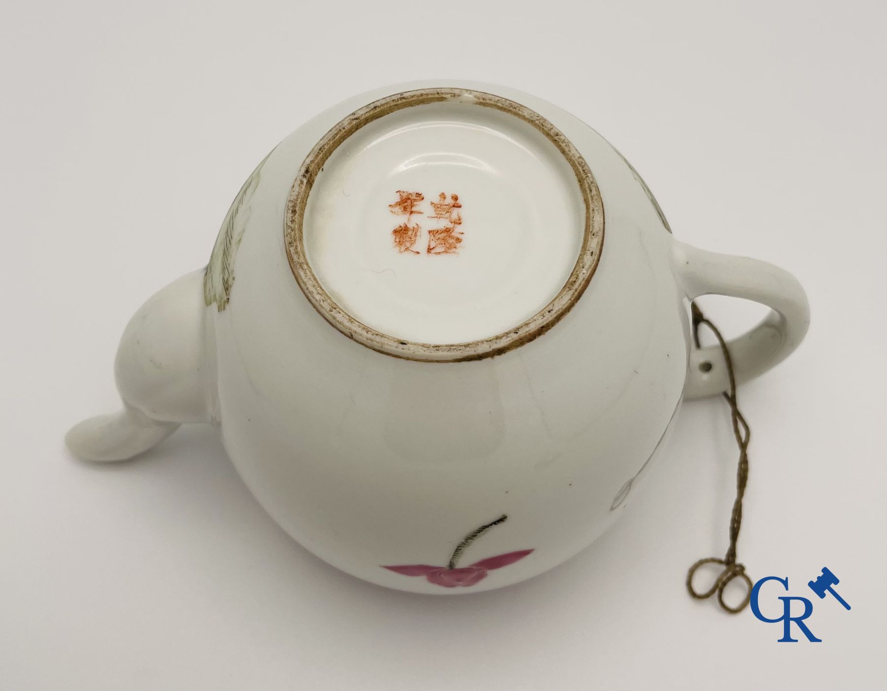 Asian Art: Chinese teapot in famille rose porcelain with a decor of  playing children.