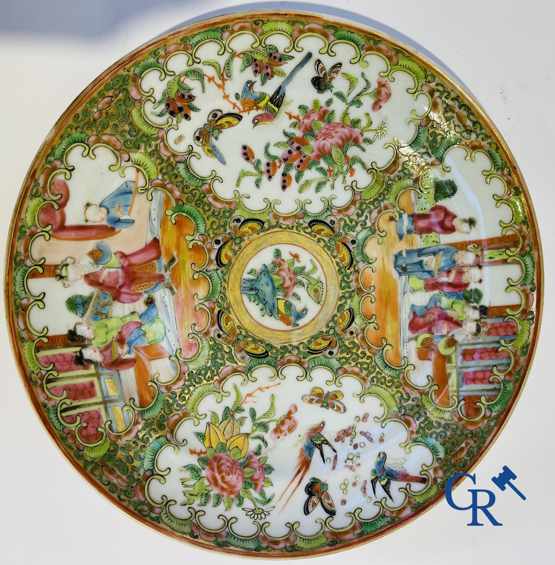 Porcelaine chinoise: 16 pièces de porcelaine chinoise XVIIIème et XIXème.