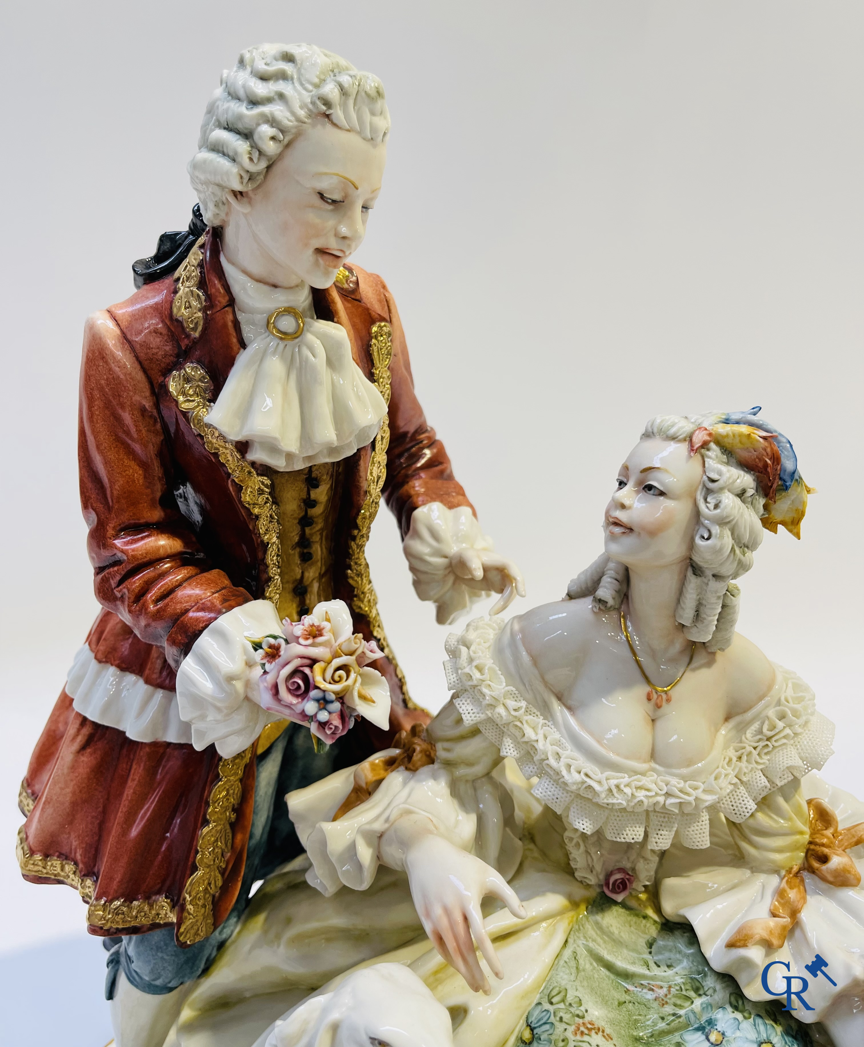 Porcelaine: Capodimonte: Groupe exceptionnel en porcelaine italienne avec dentelle.