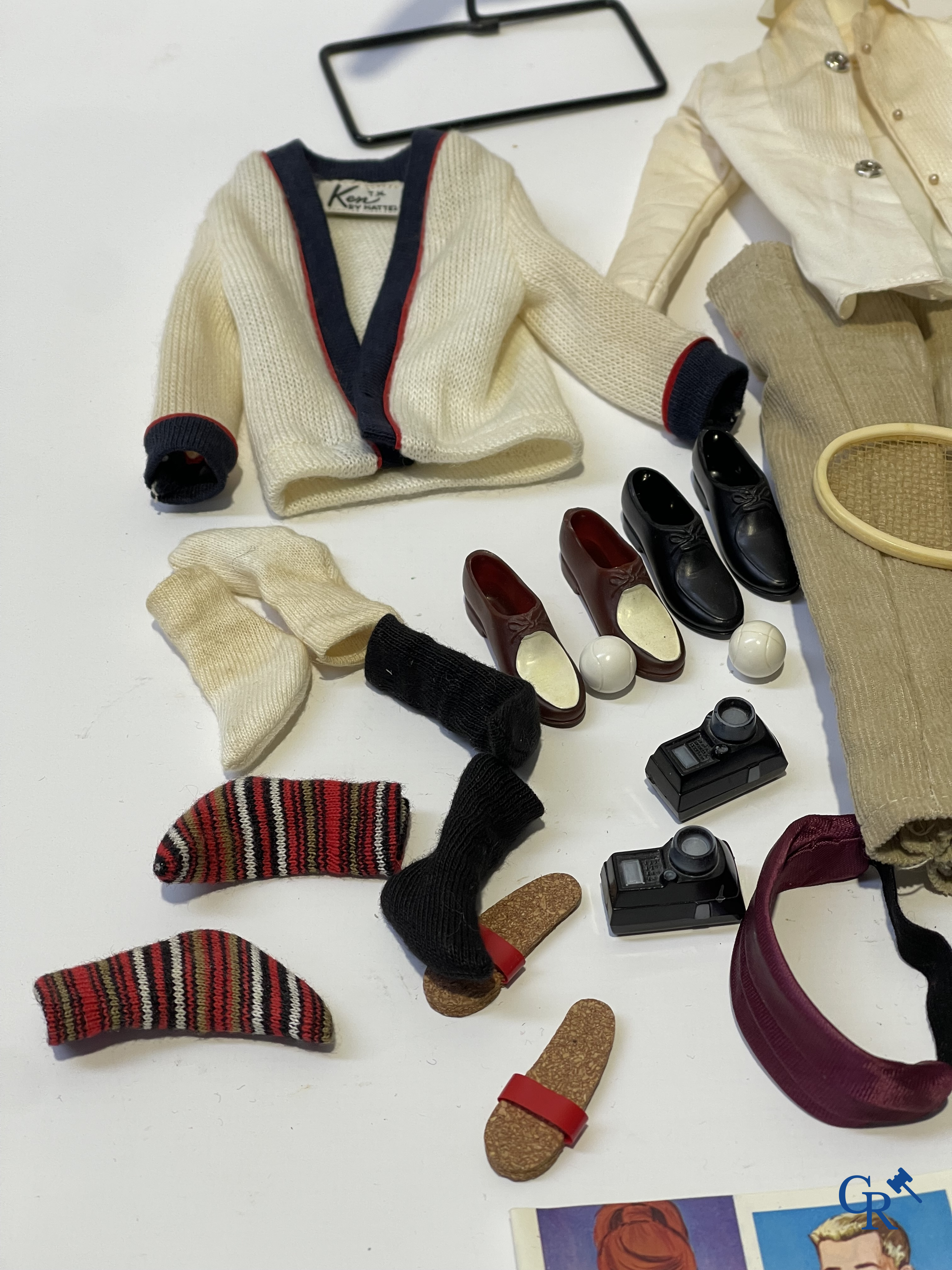 Oud Speelgoed. Mattel, een groot lot poppen en attributen. Barbie, Ricky, Skipper, Ken enz. Jaren '60 en later.