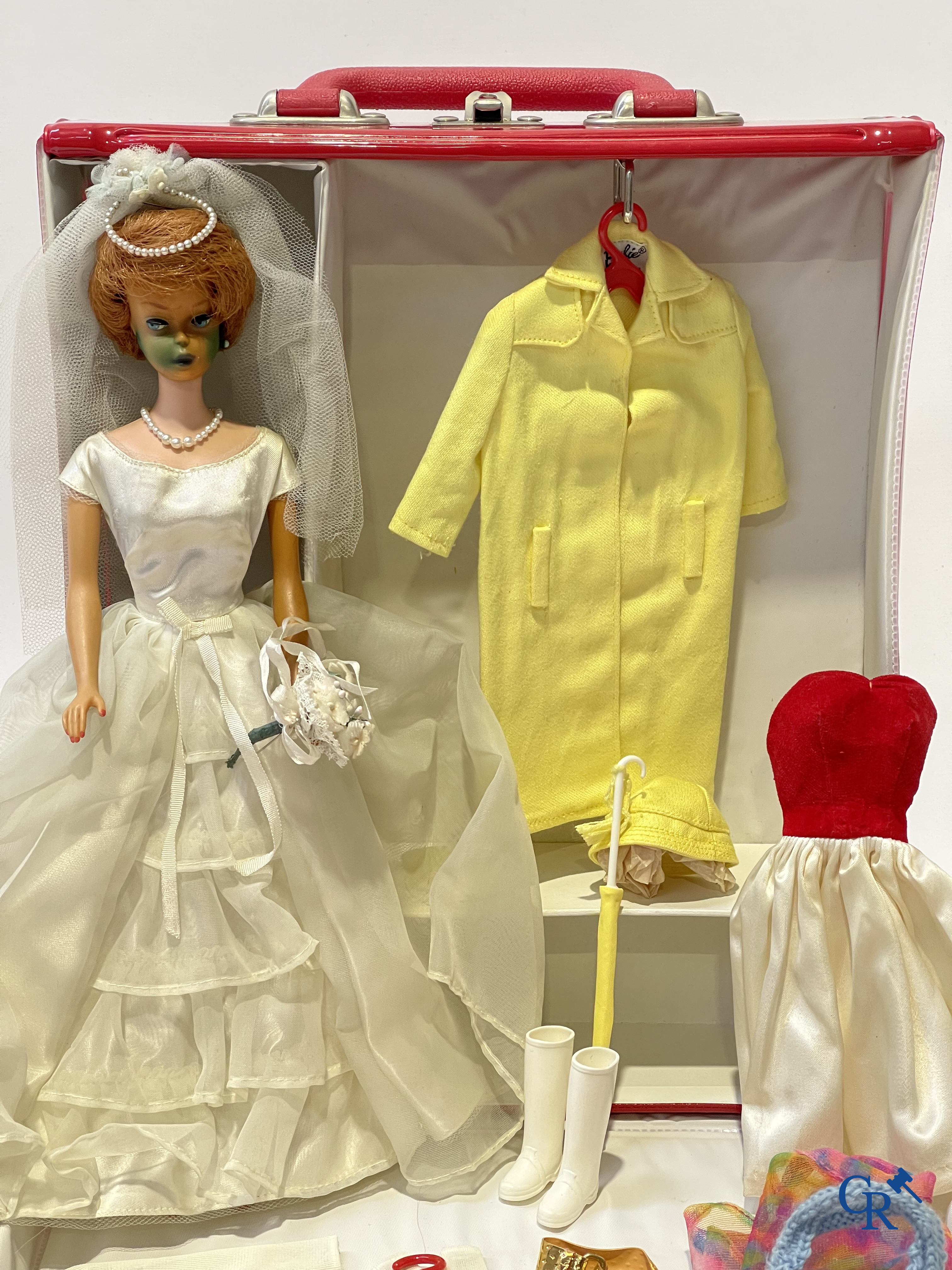 Oud Speelgoed. Mattel, een groot lot poppen en attributen. Barbie, Ricky, Skipper, Ken enz. Jaren '60 en later.